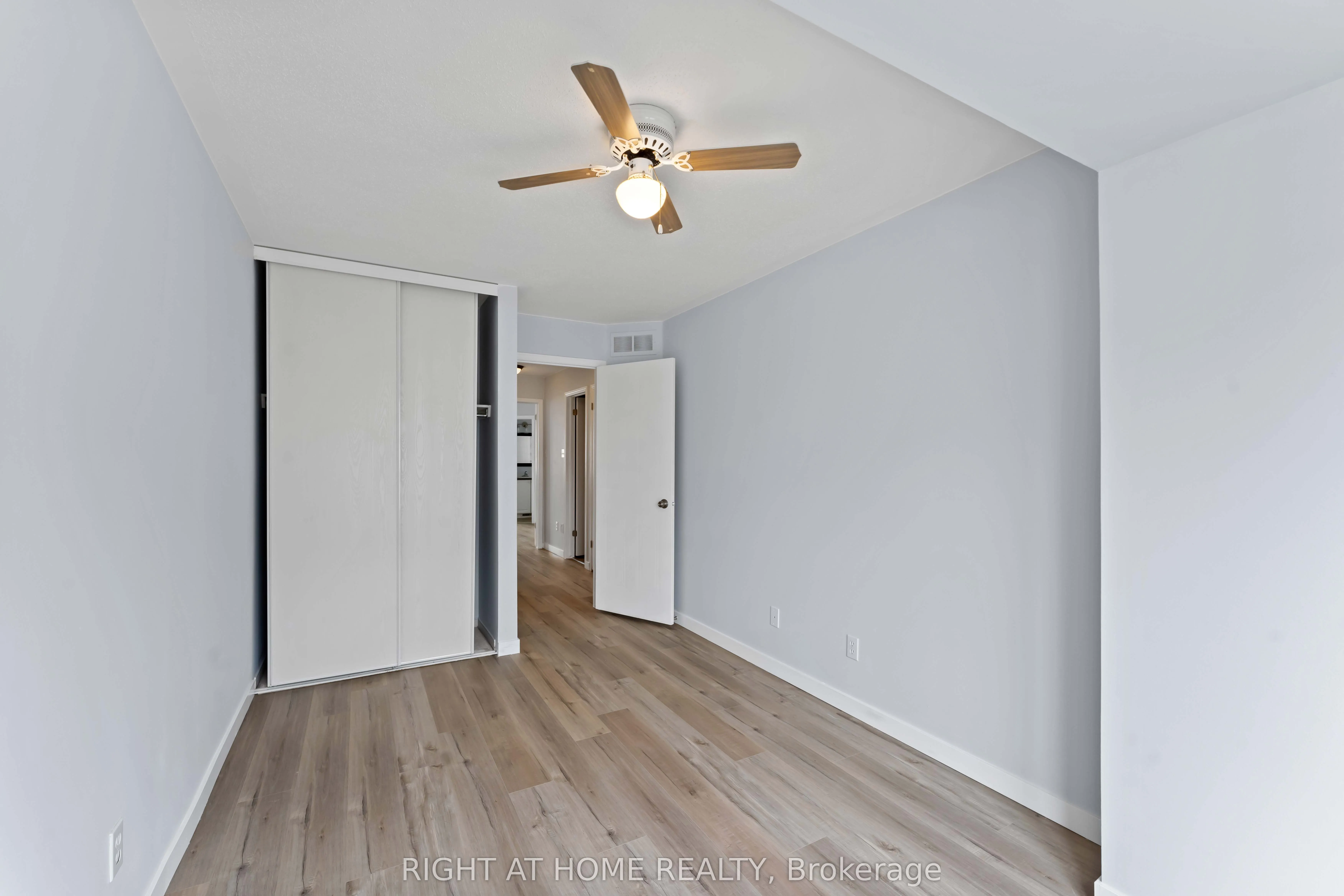 421 Hillsboro Private, #9