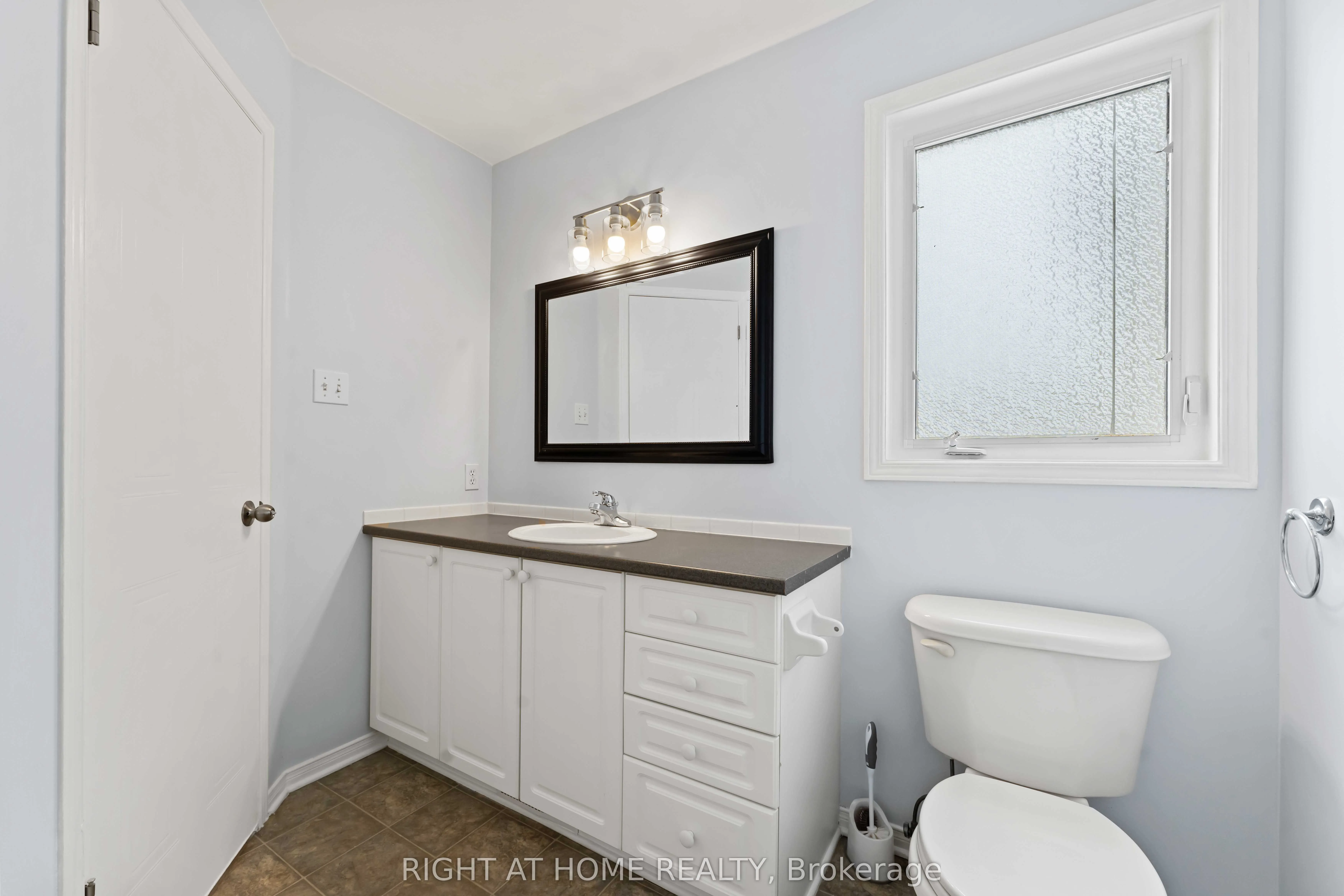 421 Hillsboro Private, #9