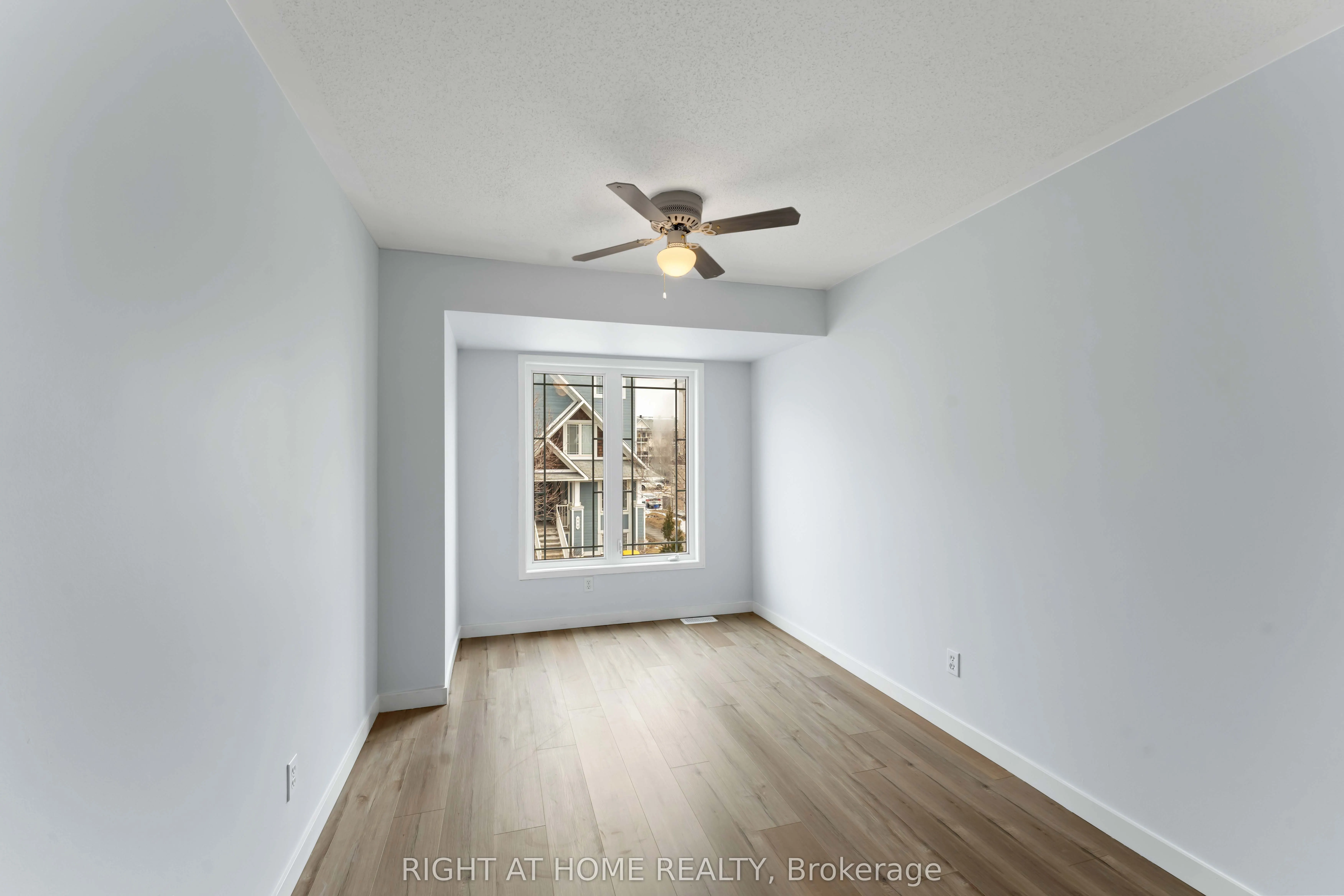 421 Hillsboro Private, #9