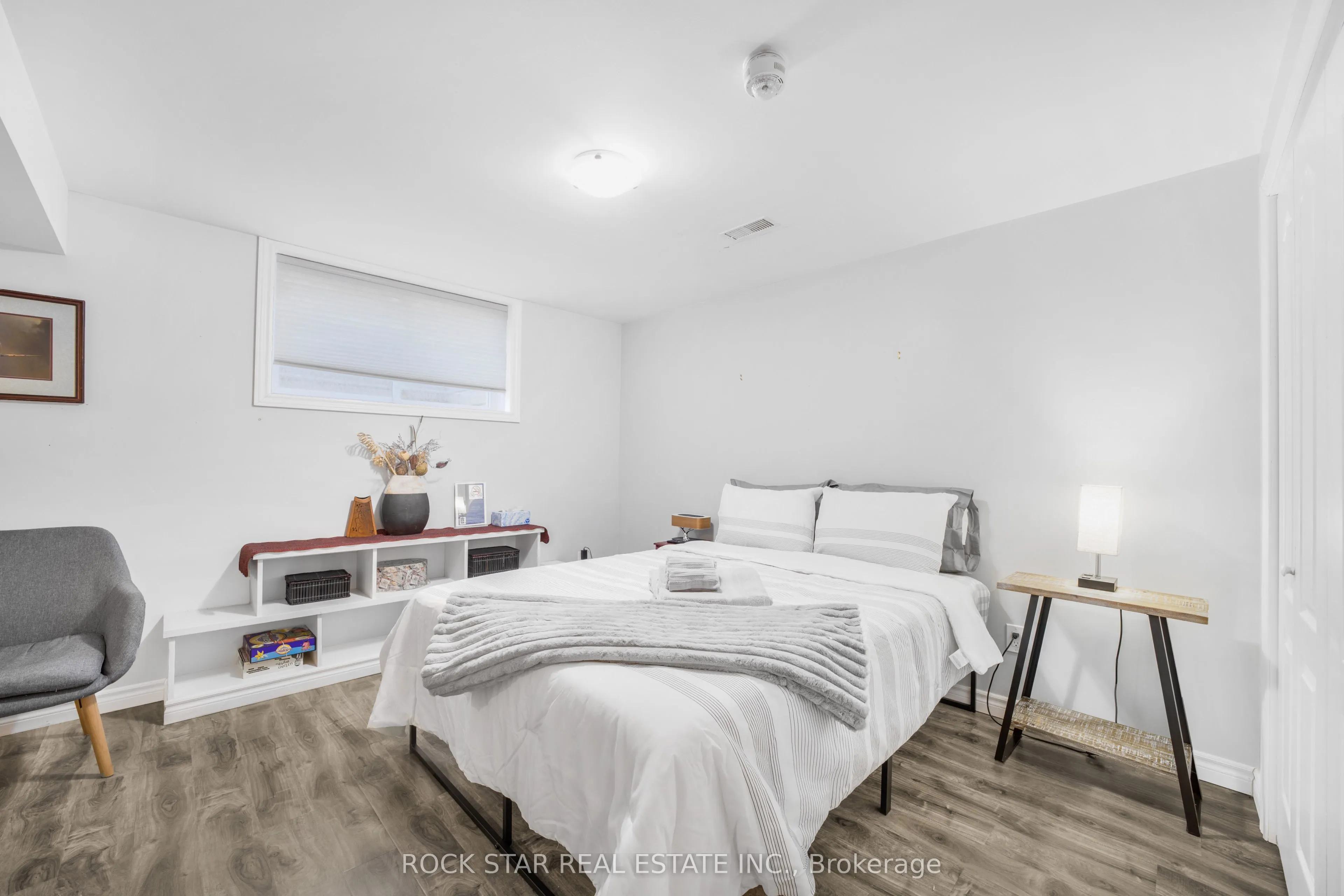27 Truesdale Crescent