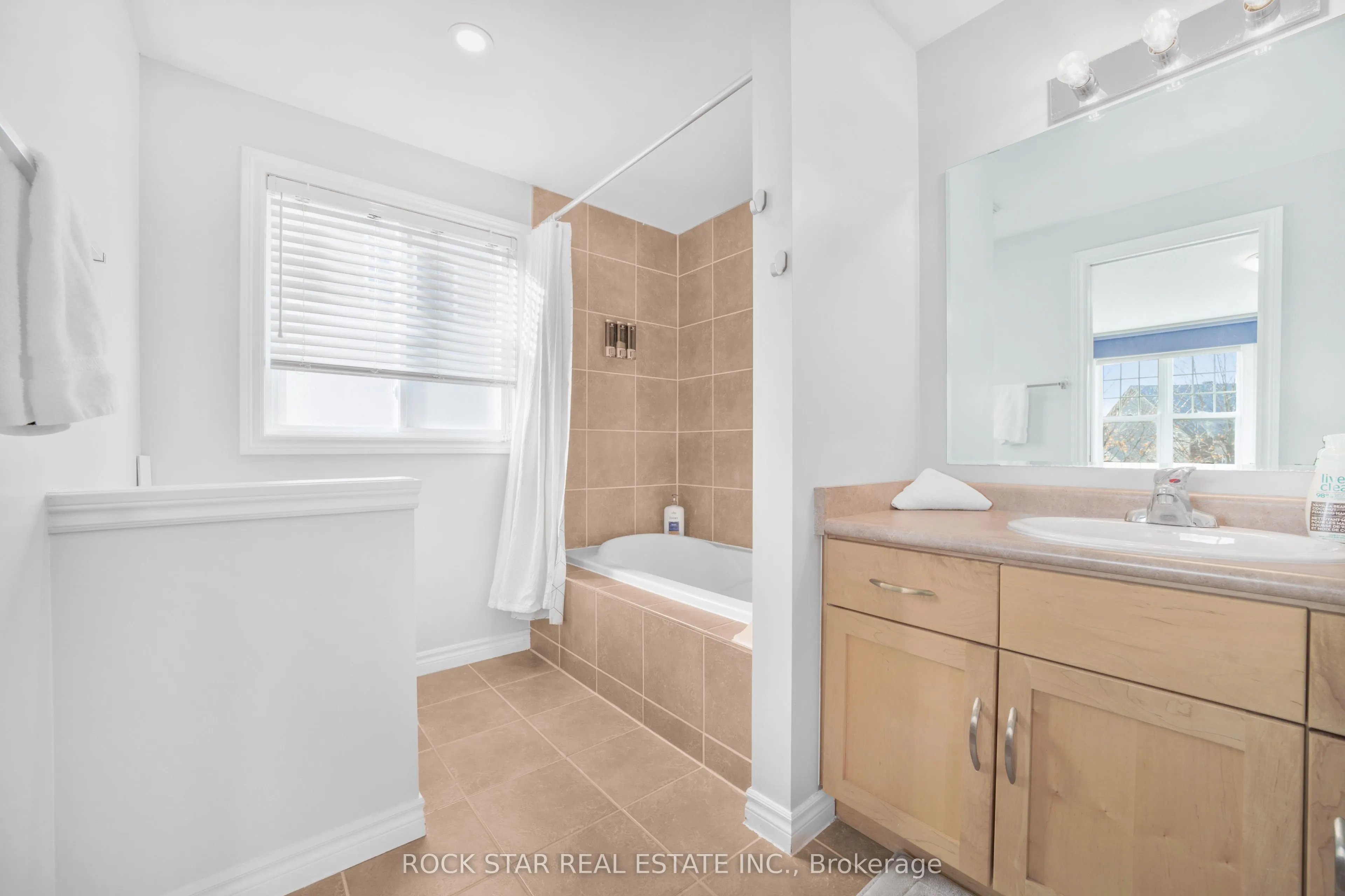 27 Truesdale Crescent