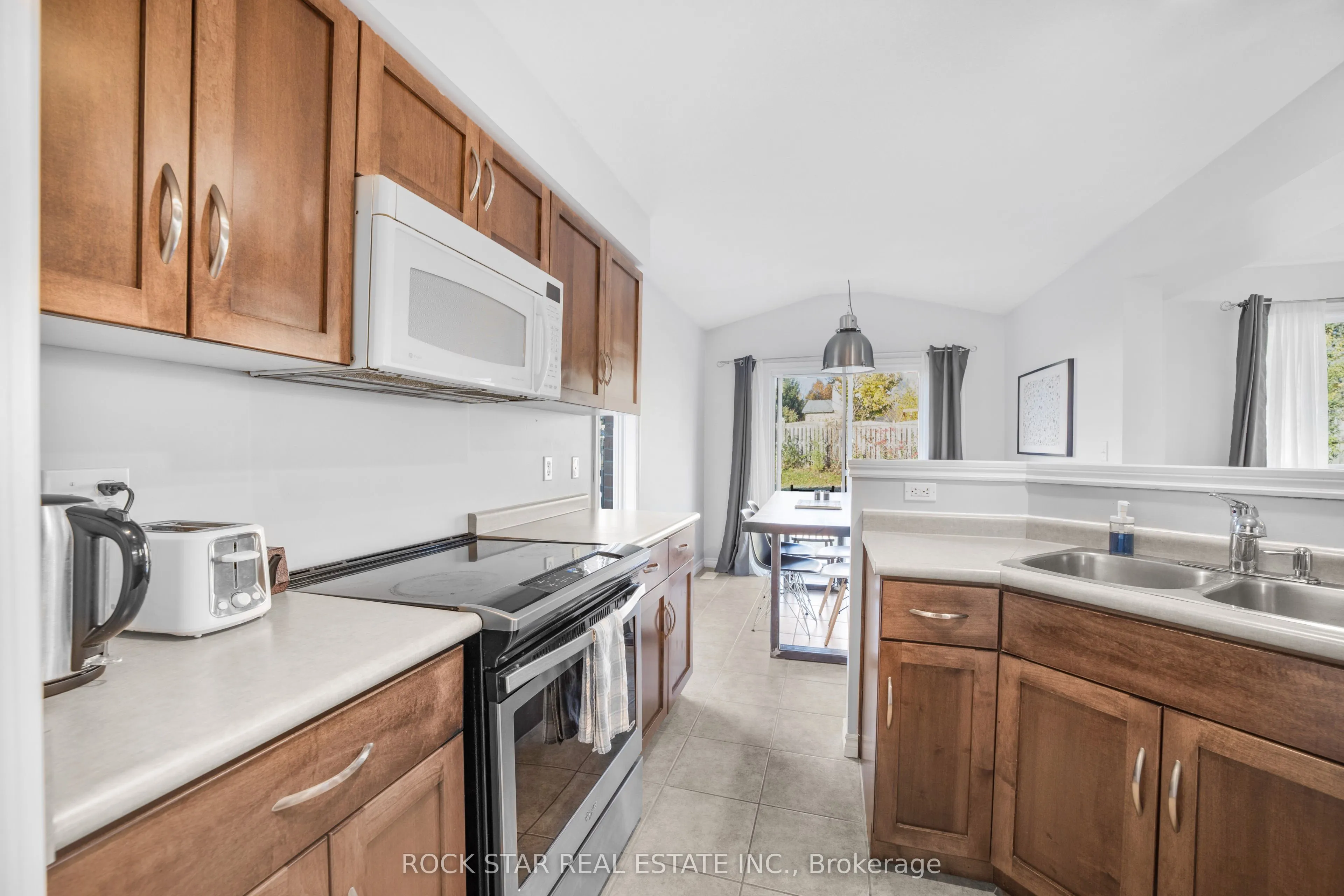 27 Truesdale Crescent