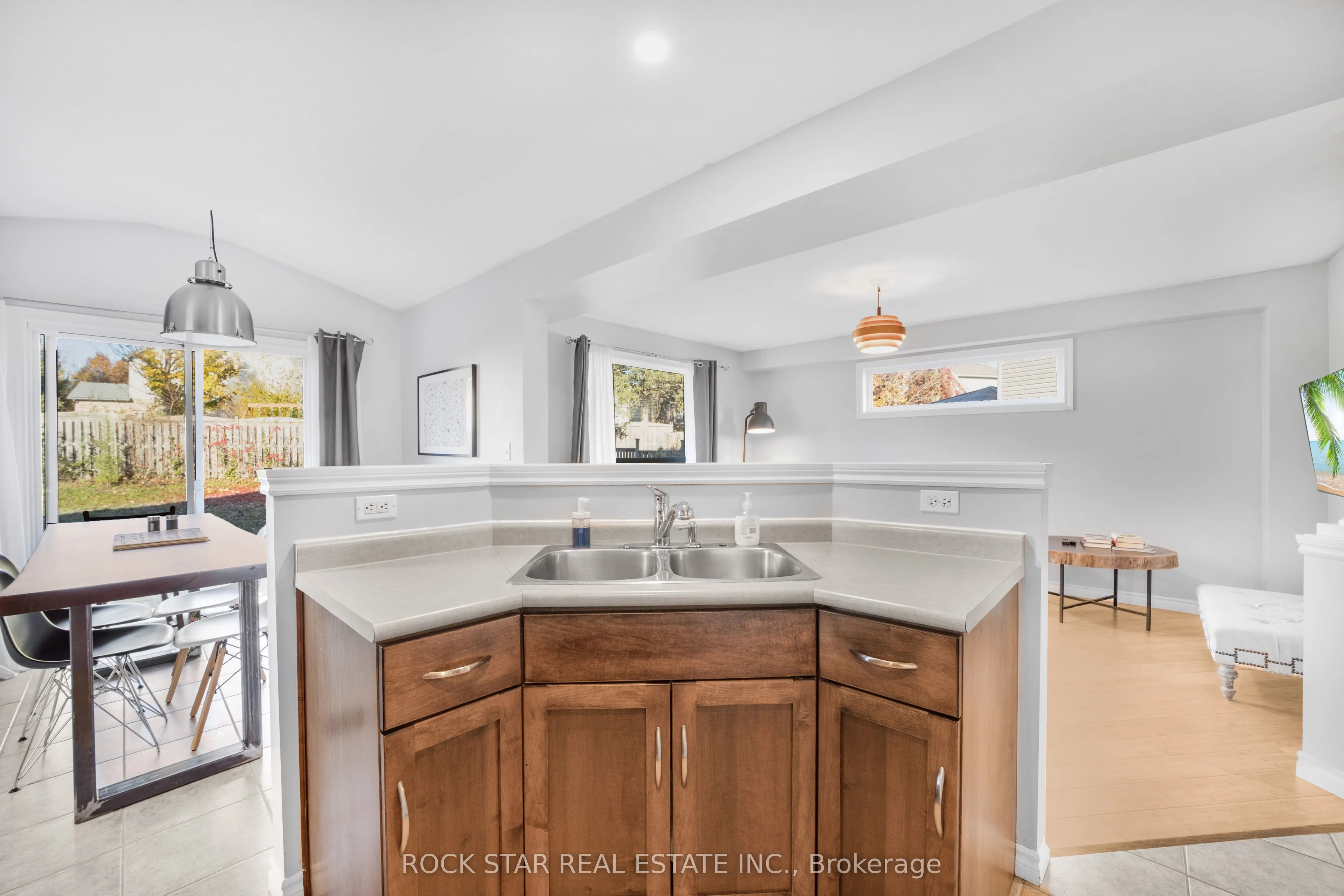 27 Truesdale Crescent