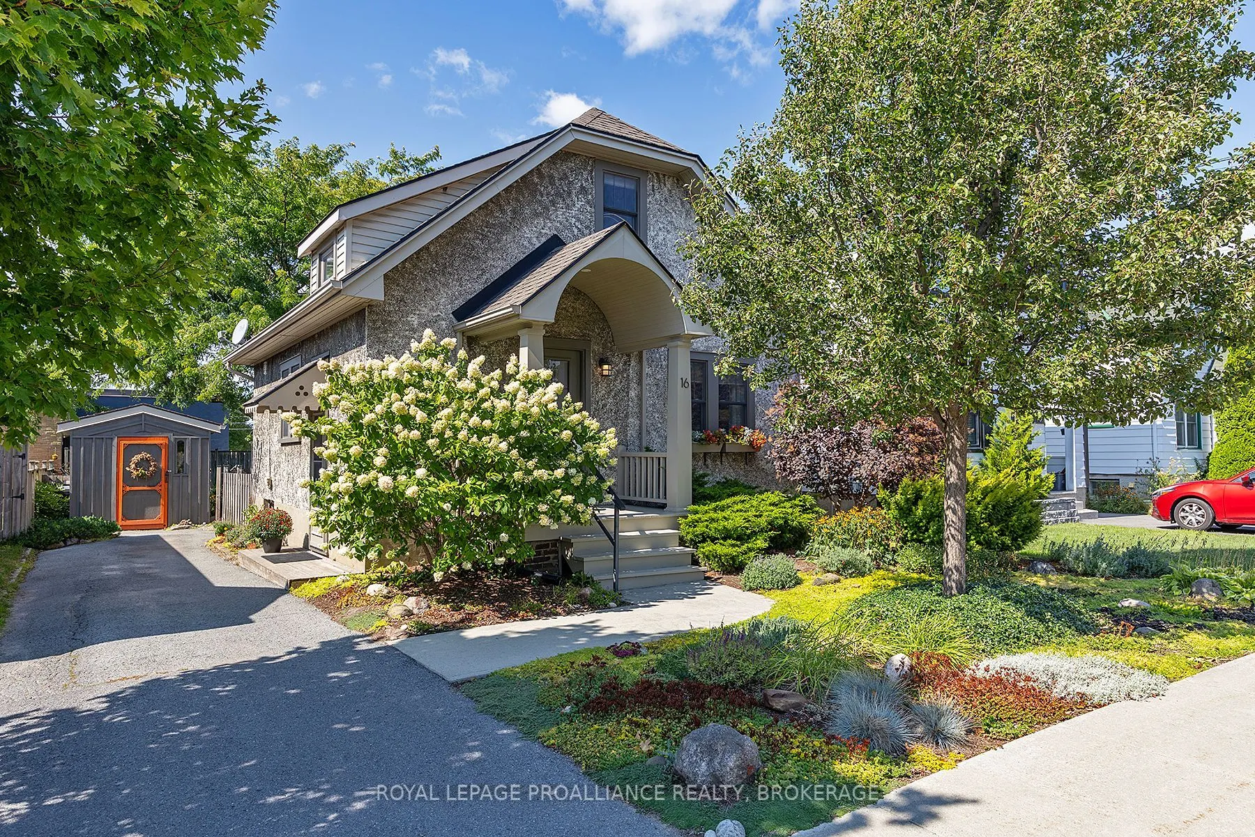 16 Drayton Avenue