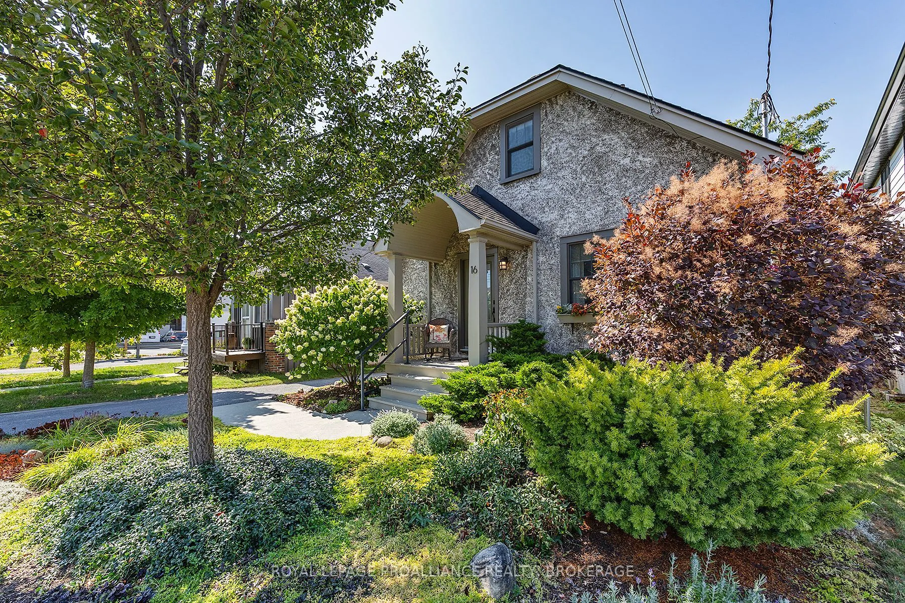 16 Drayton Avenue