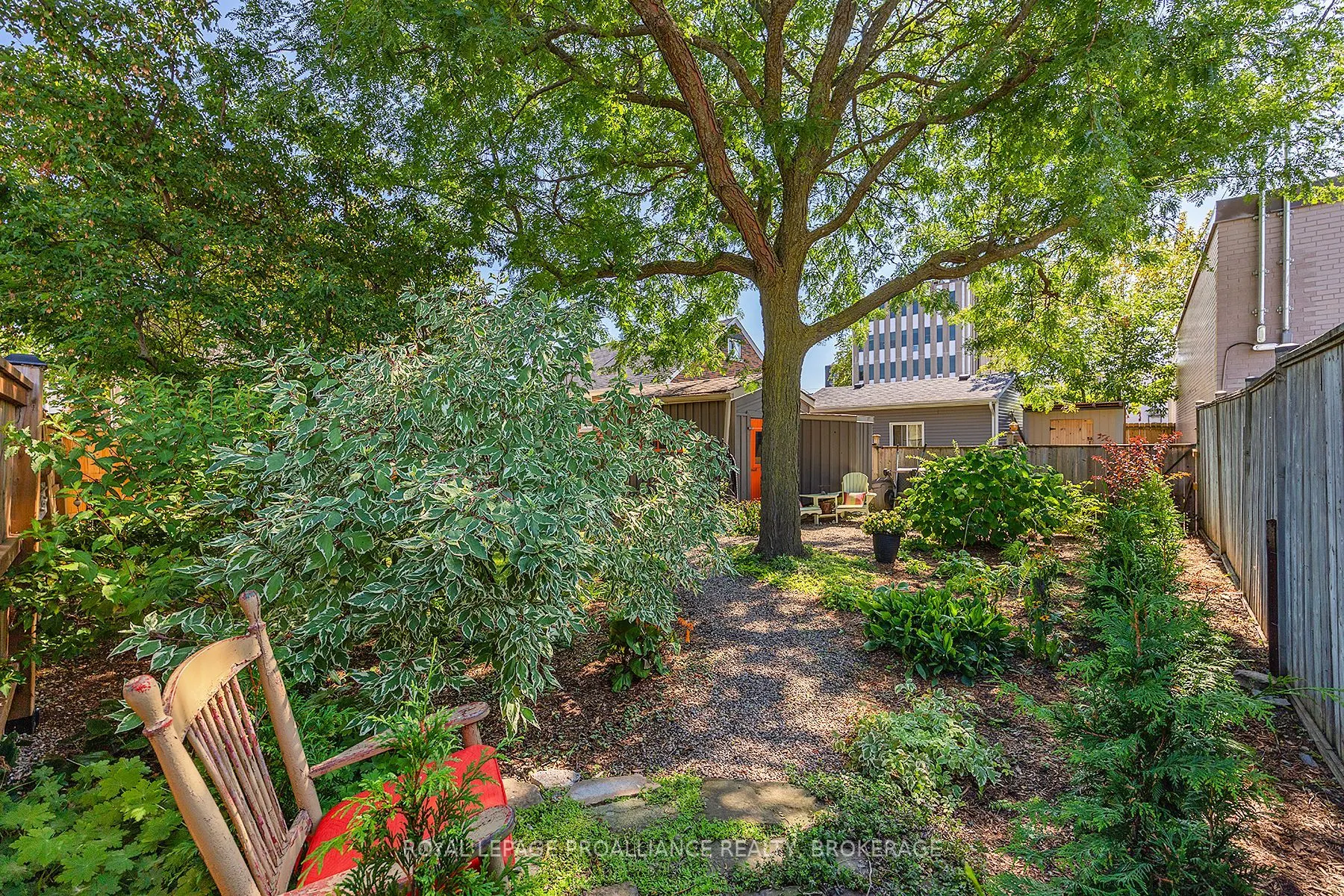 16 Drayton Avenue