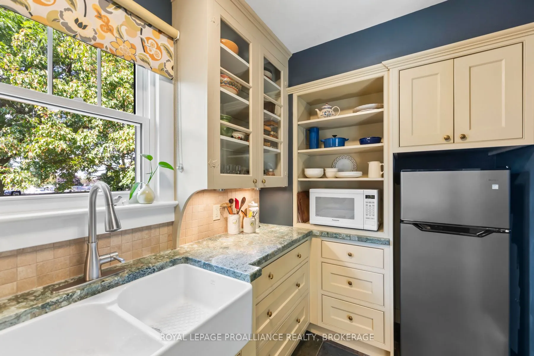 16 Drayton Avenue