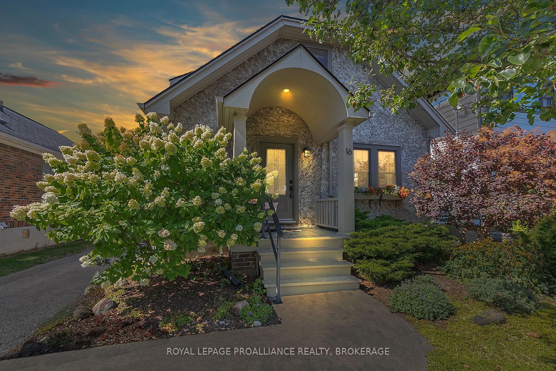 16 Drayton Avenue