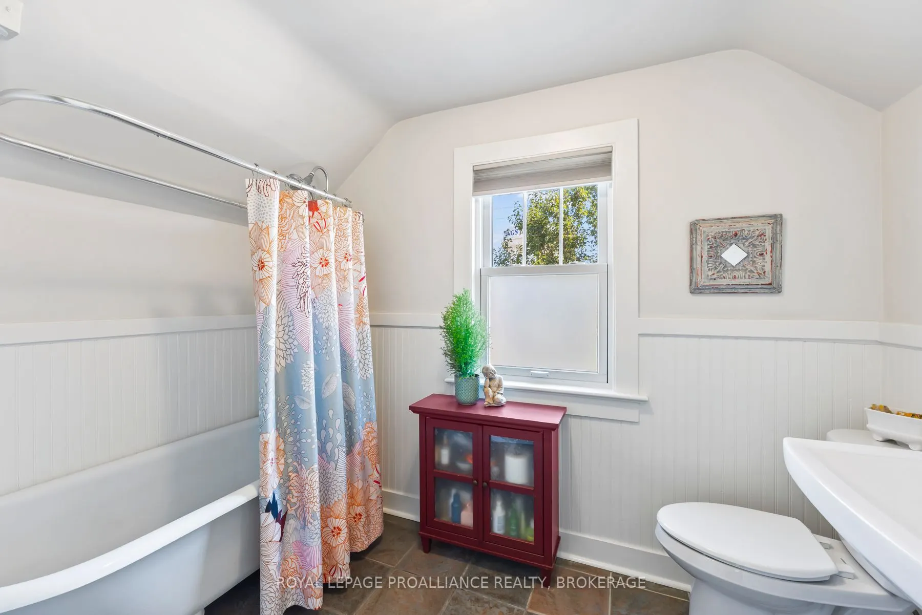 16 Drayton Avenue