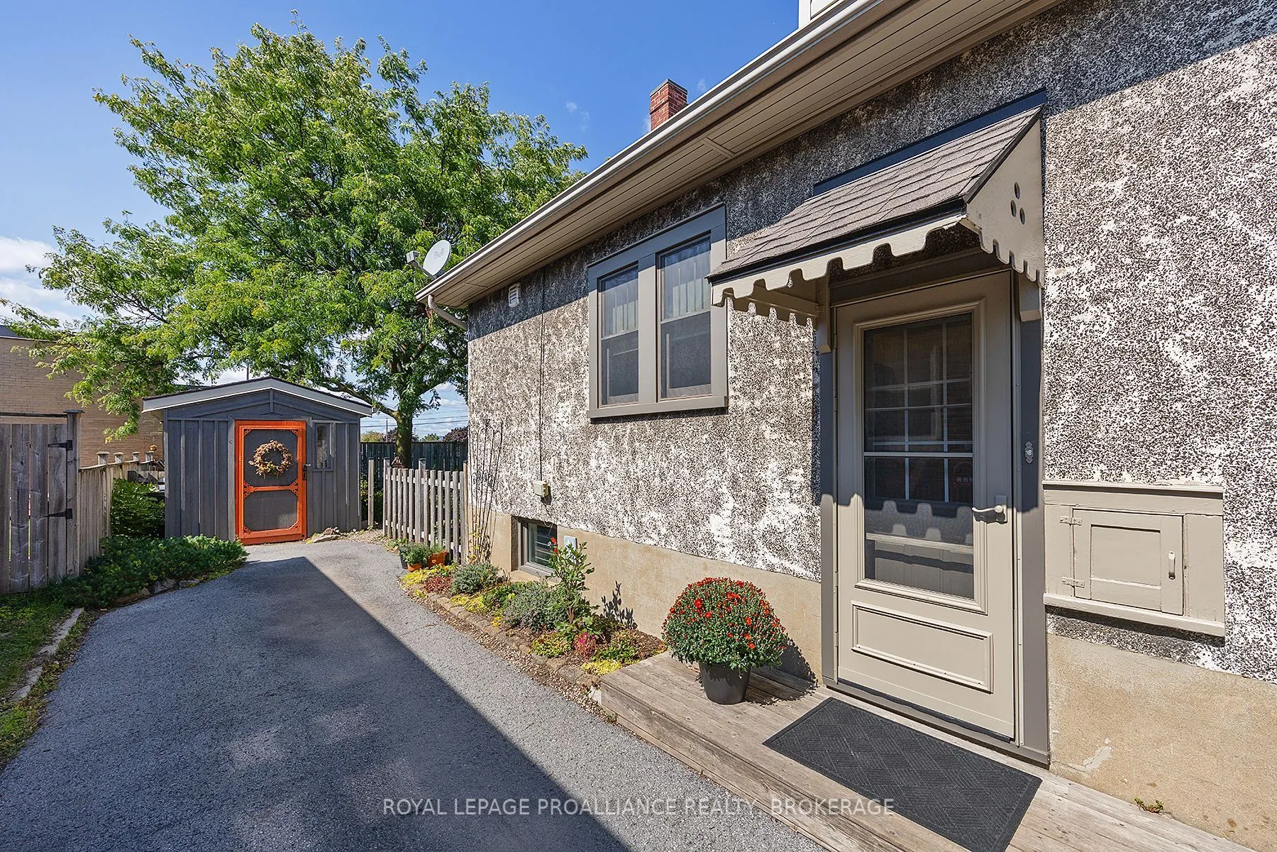 16 Drayton Avenue