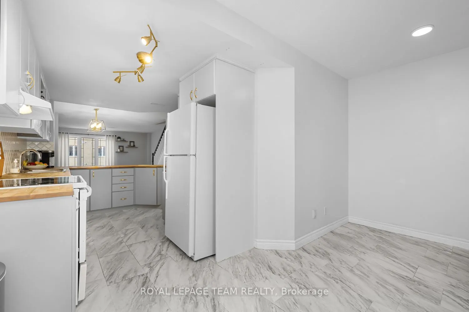 239 Paseo Private, #12