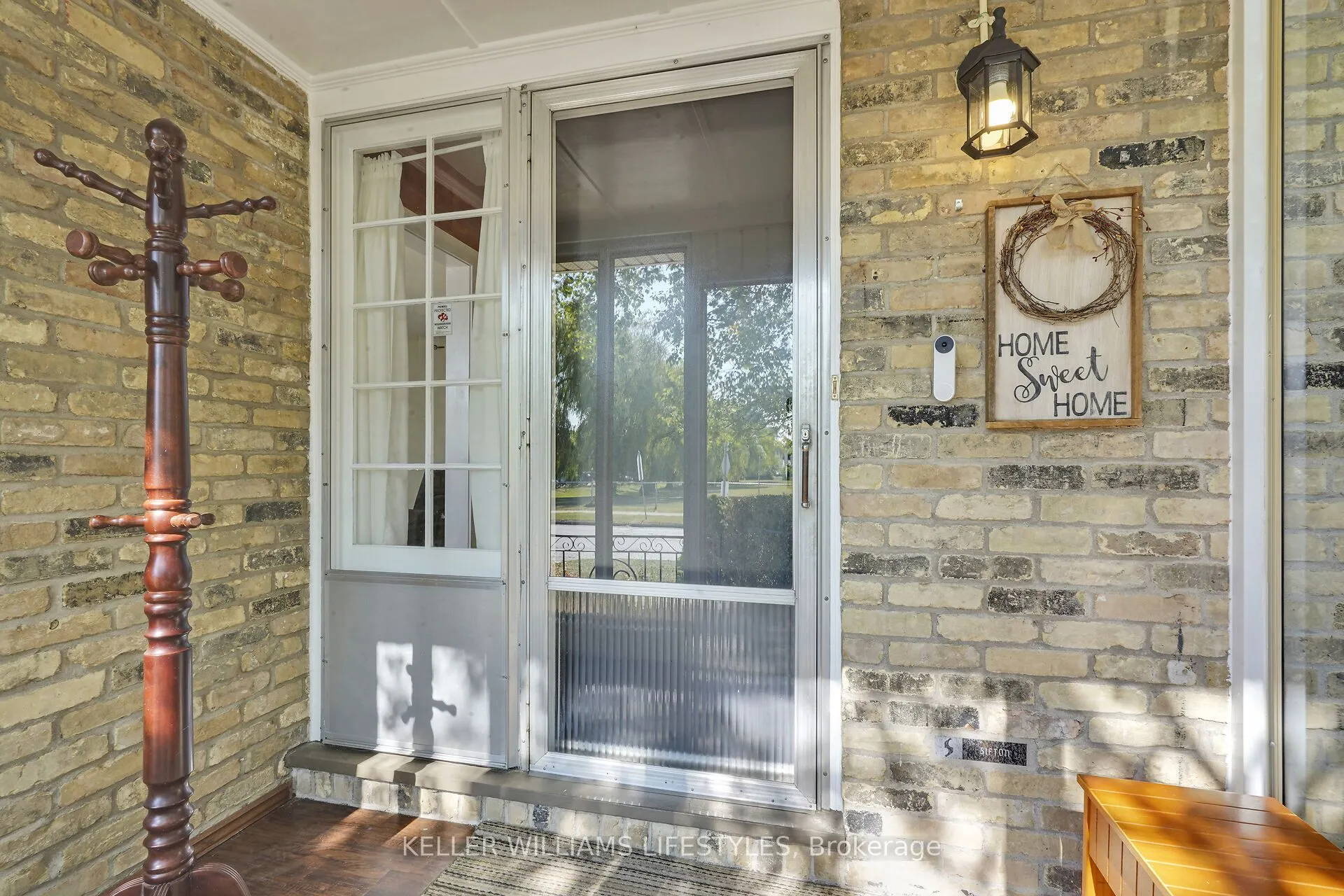 66 Lloyd Manor Crescent