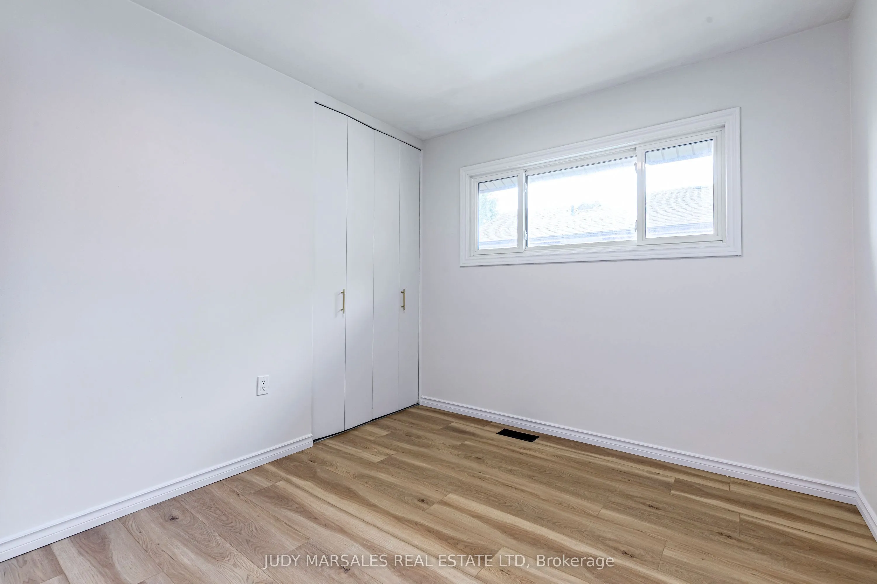 20 Burfield Avenue