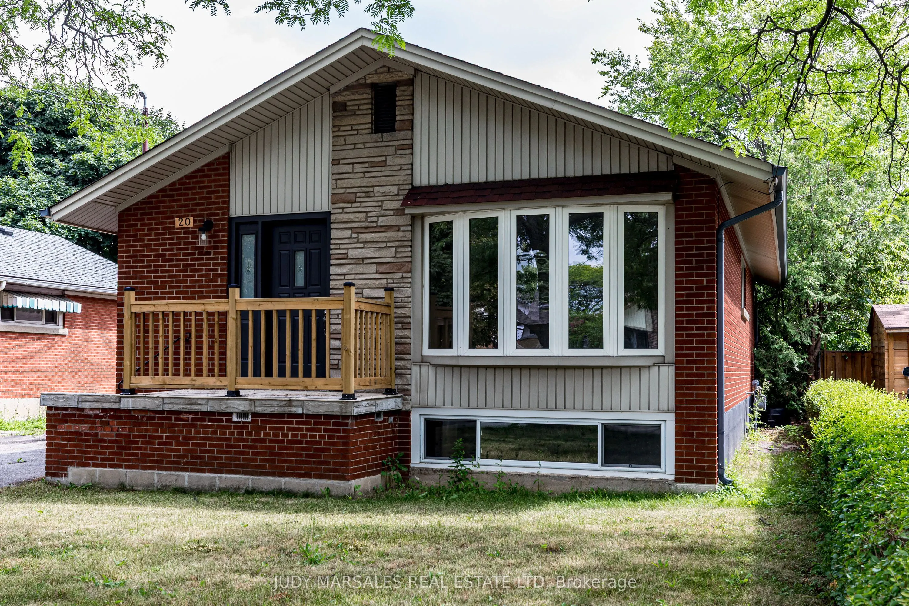 20 Burfield Avenue