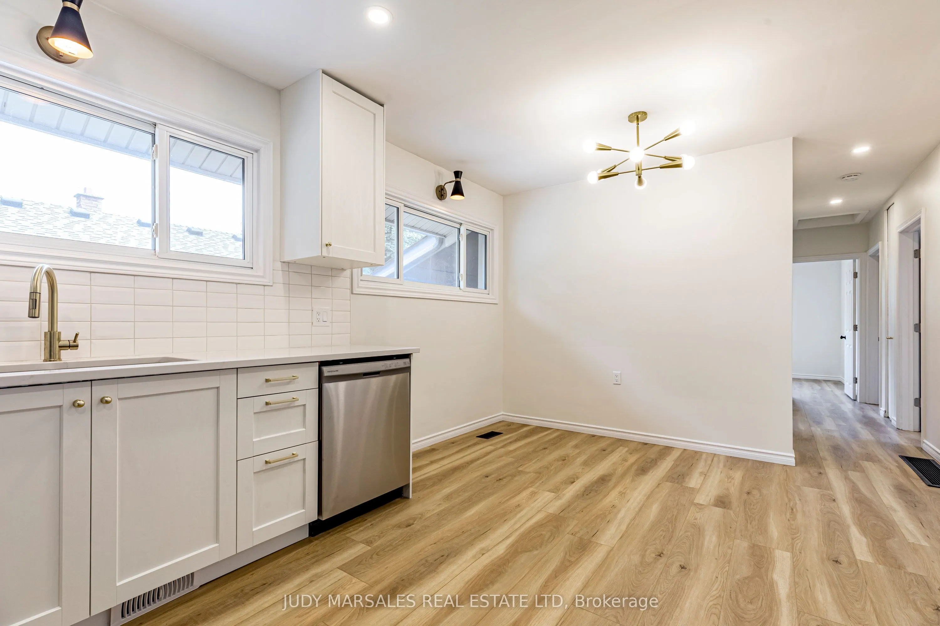 20 Burfield Avenue