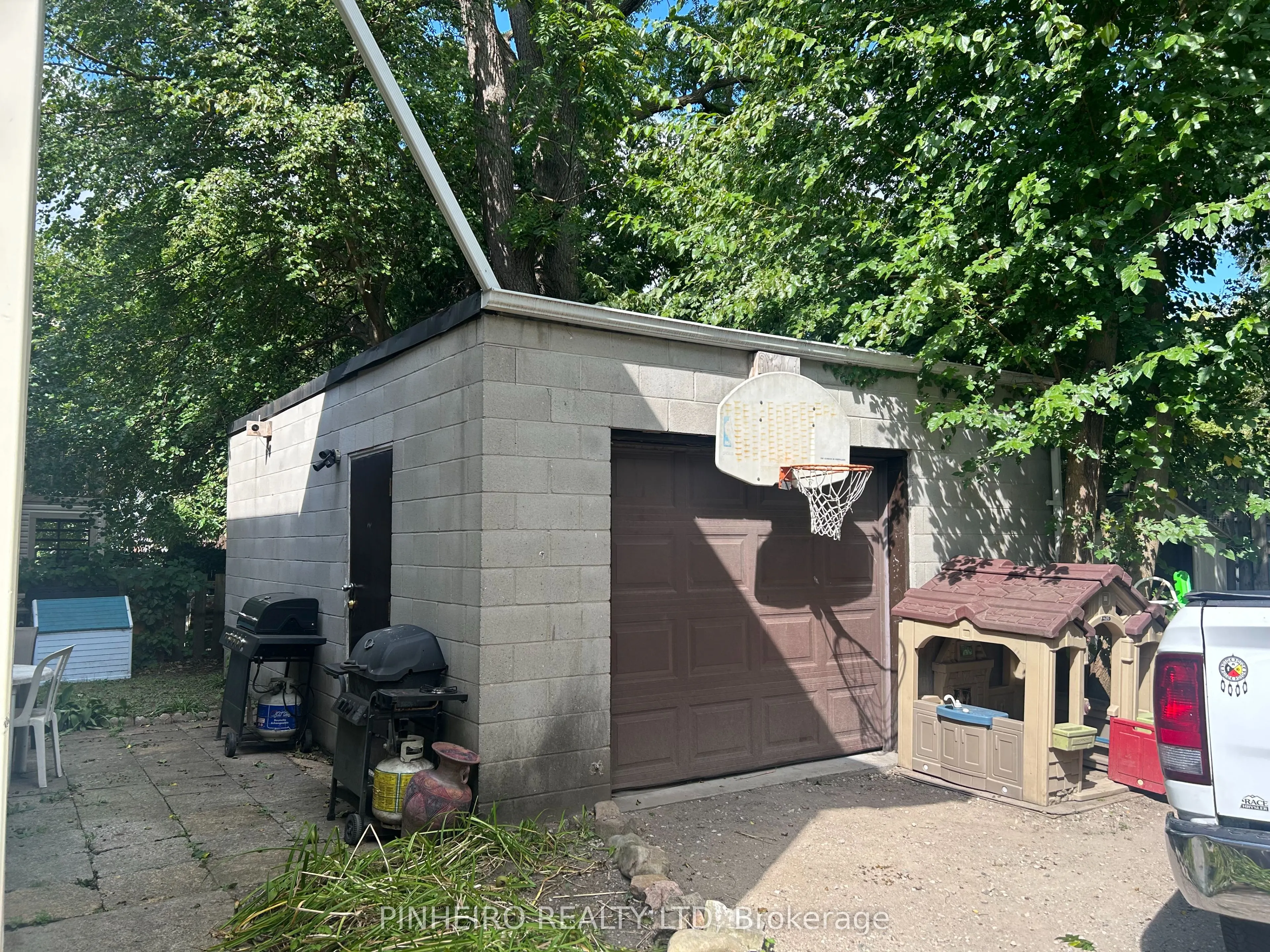 460 Ontario Street