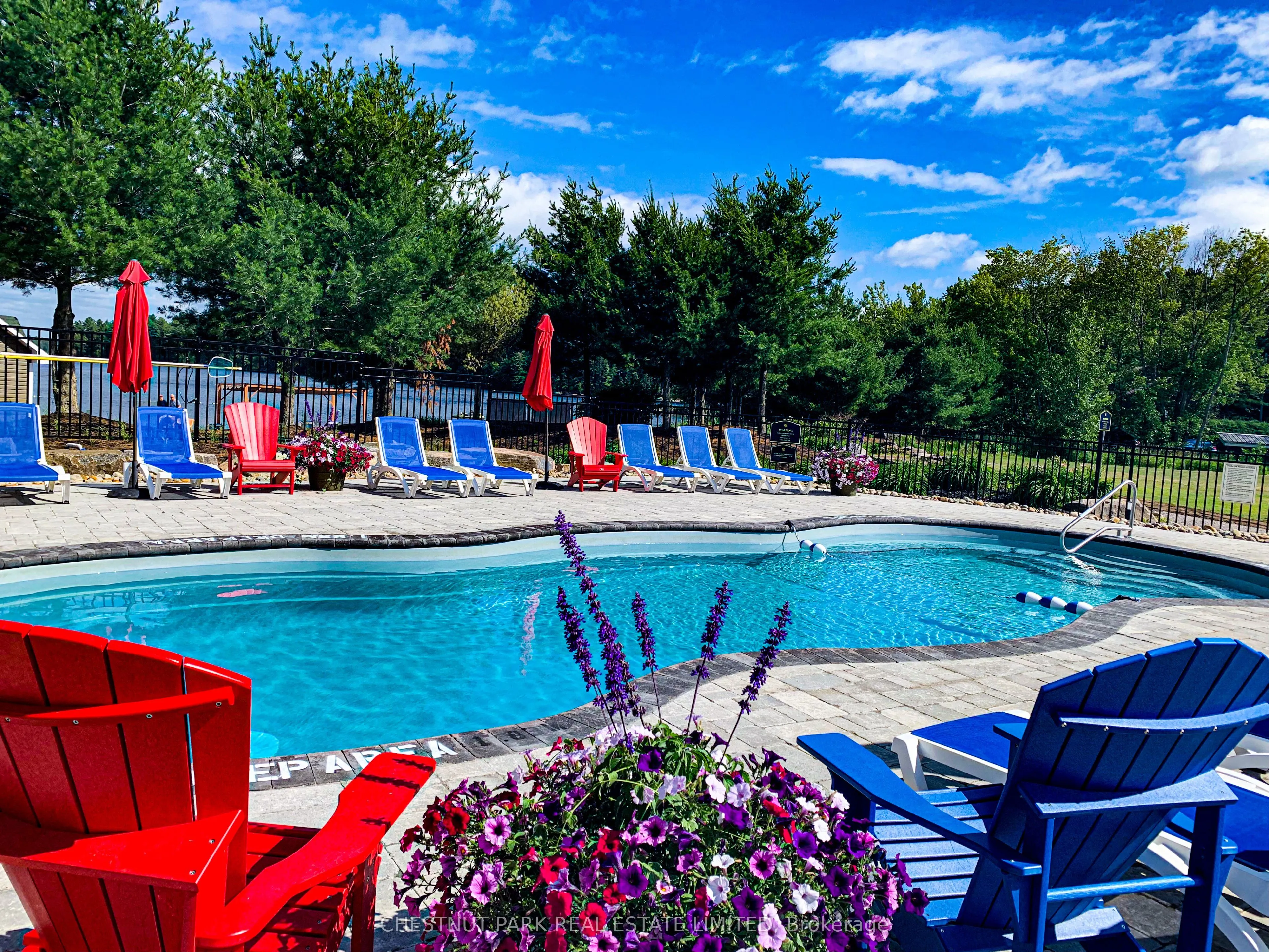 1869 MUSKOKA DISTRICT ROAD 118 WEST, #4