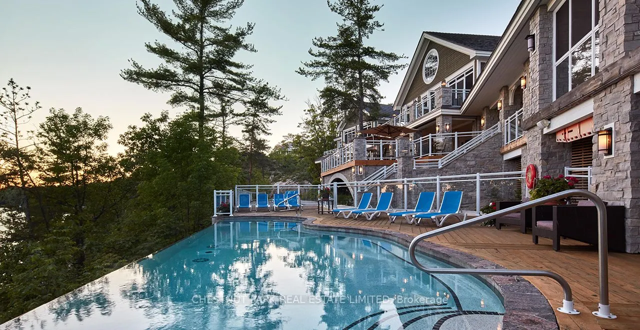 1869 MUSKOKA DISTRICT ROAD 118 WEST, #4
