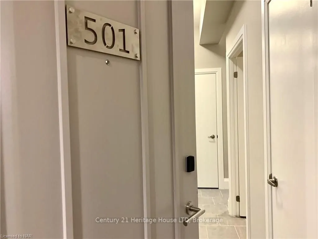73 Arthur Street S, #501