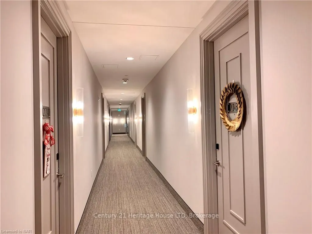 73 Arthur Street S, #501