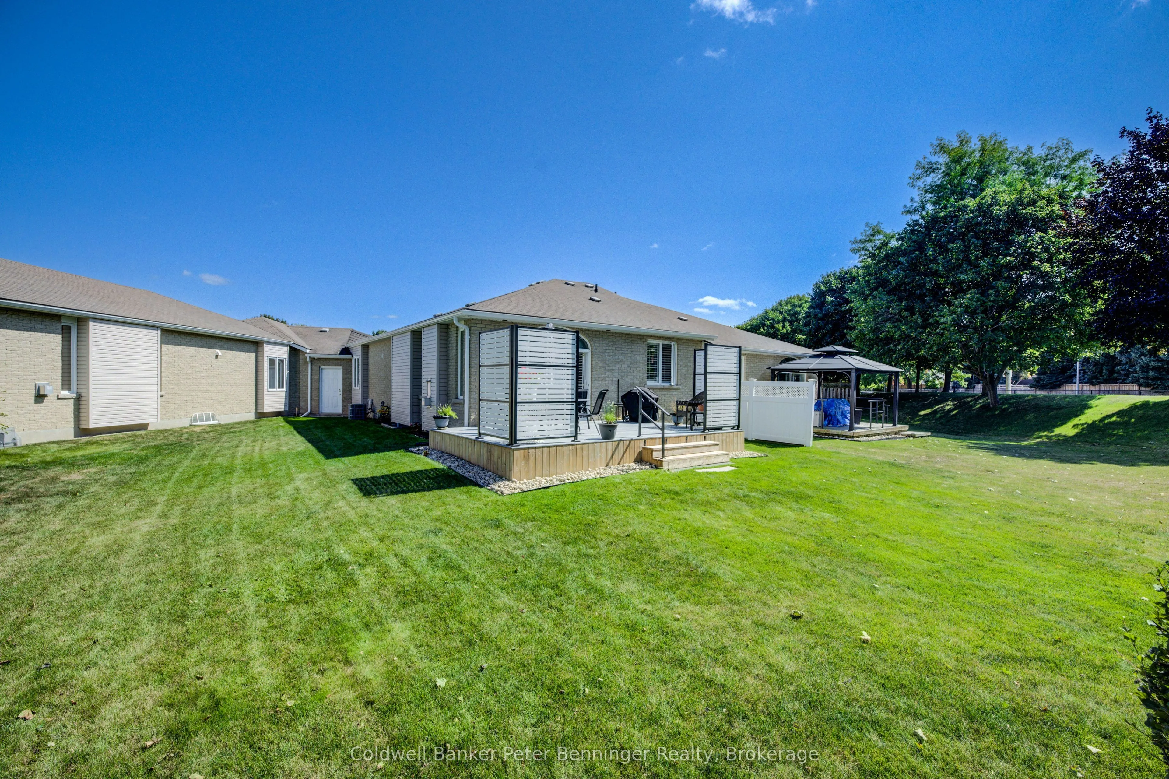 616 Spinnaker Crescent