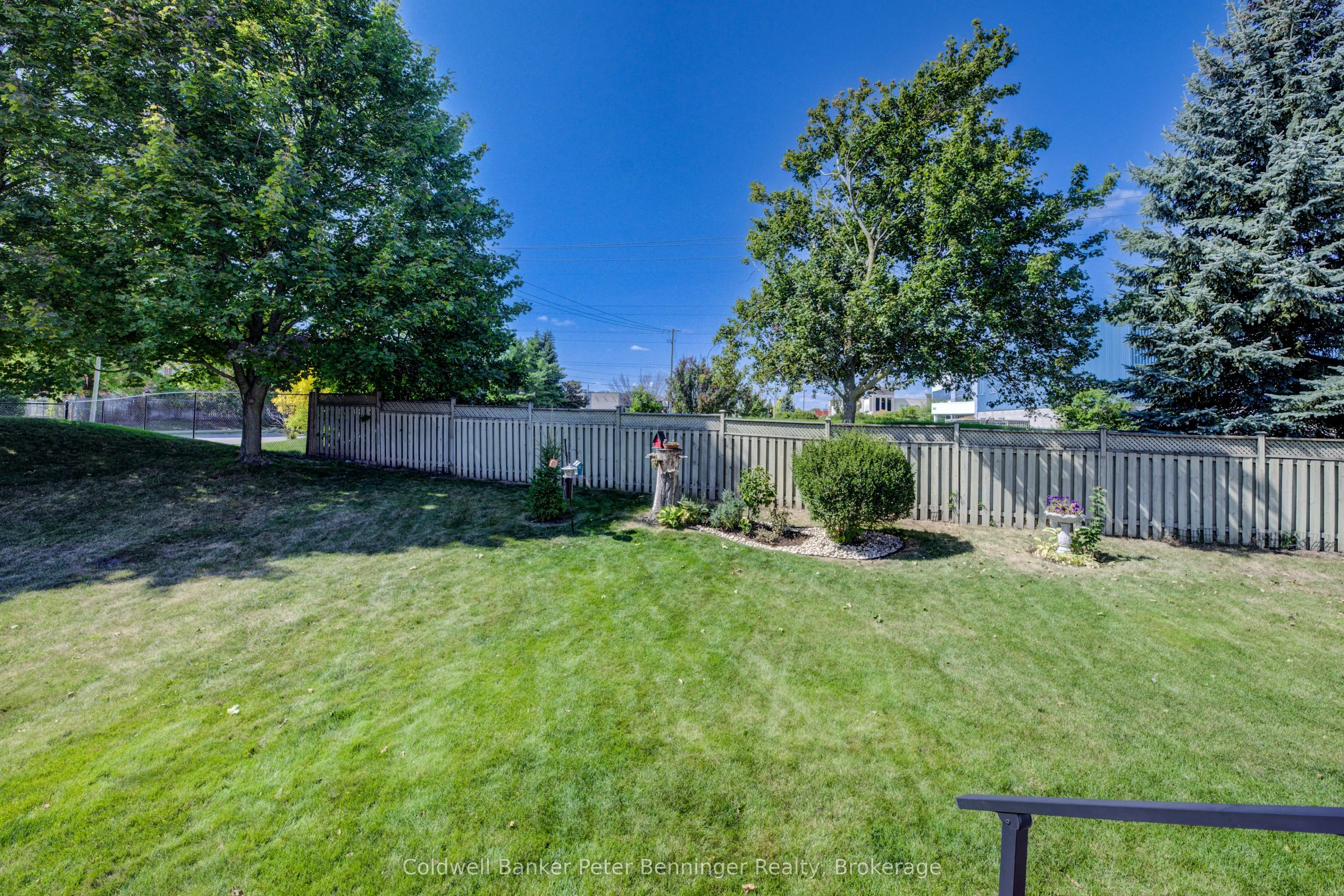 616 Spinnaker Crescent