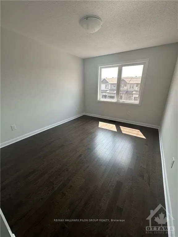 191 SHALLOW POND Place