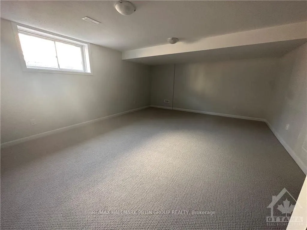 191 SHALLOW POND Place