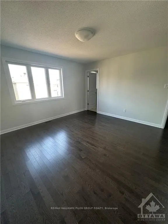 191 SHALLOW POND Place