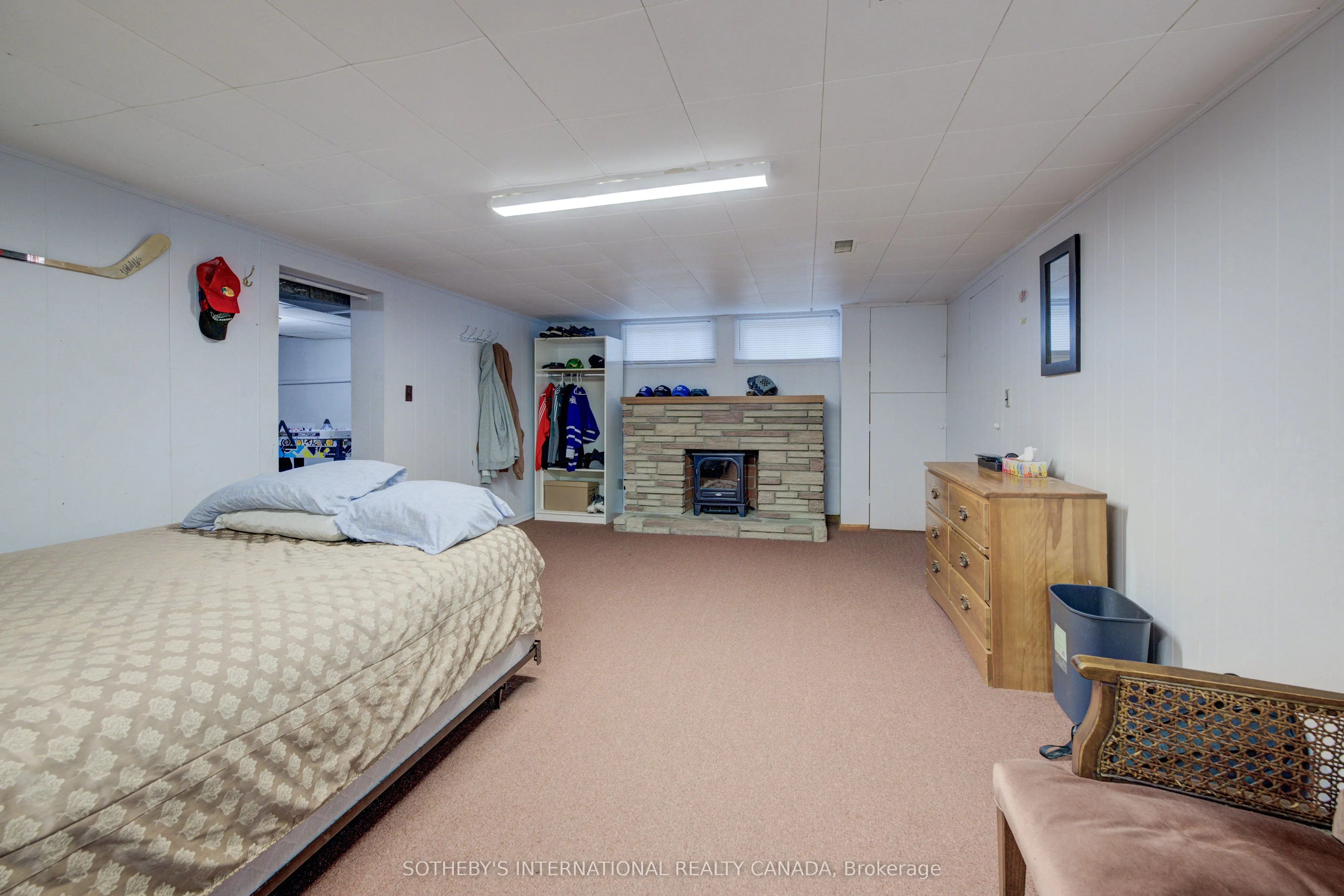 51 Ottawa Crescent W