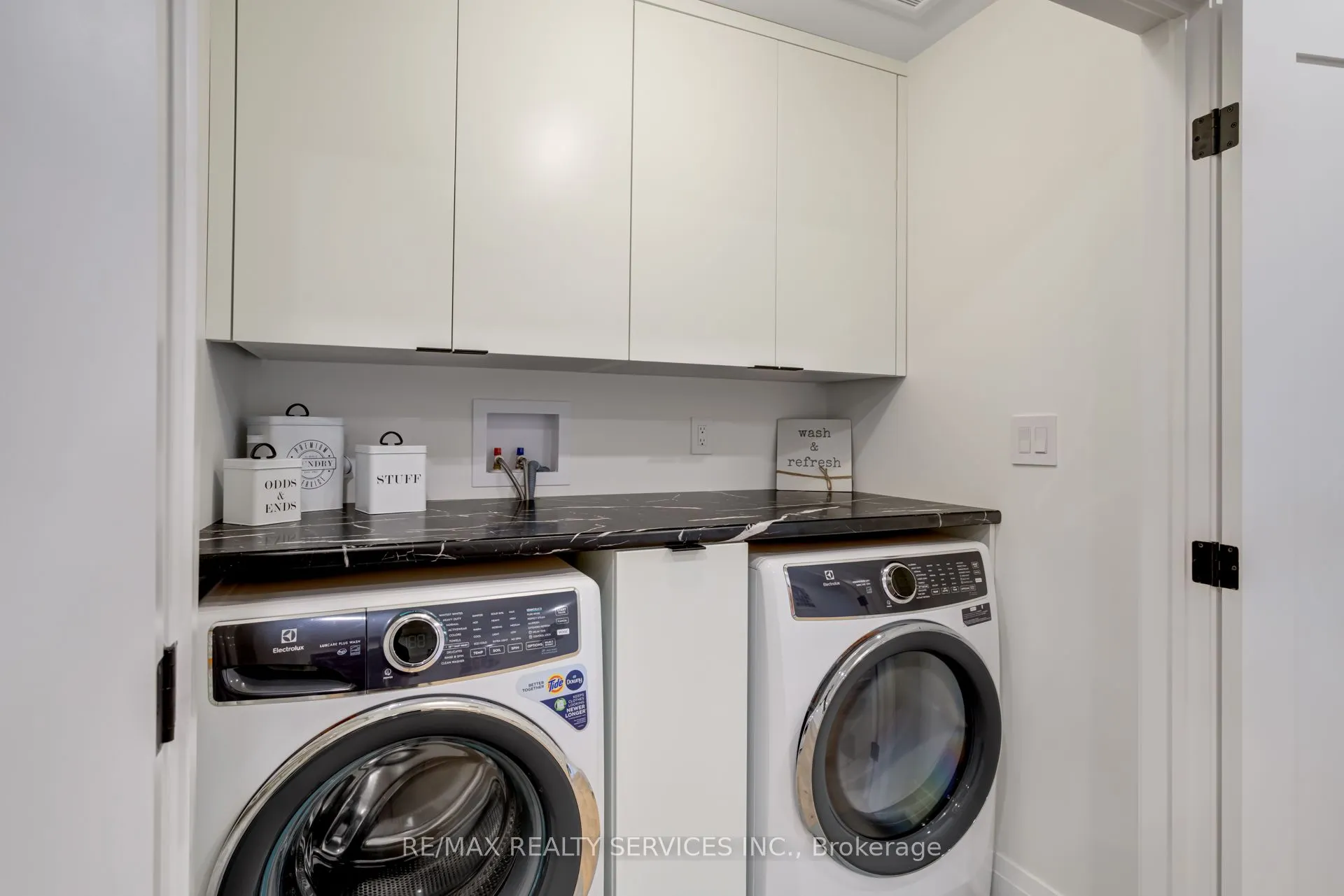 151C Port Robinson Road, #15