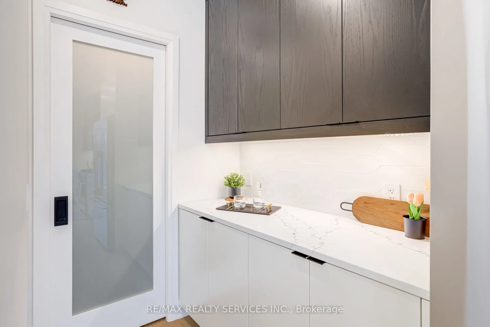 151C Port Robinson Road, #15