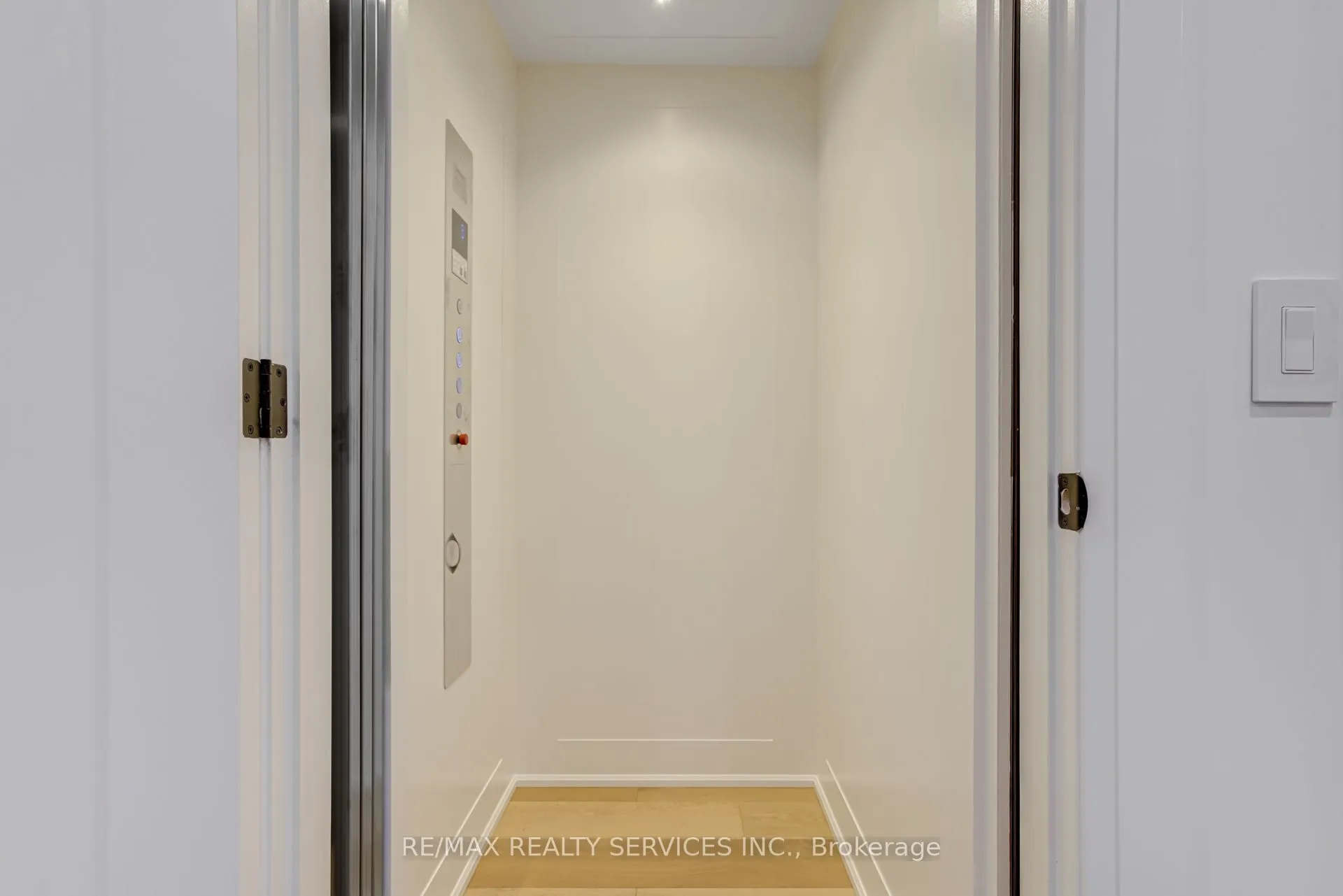 151C Port Robinson Road, #15