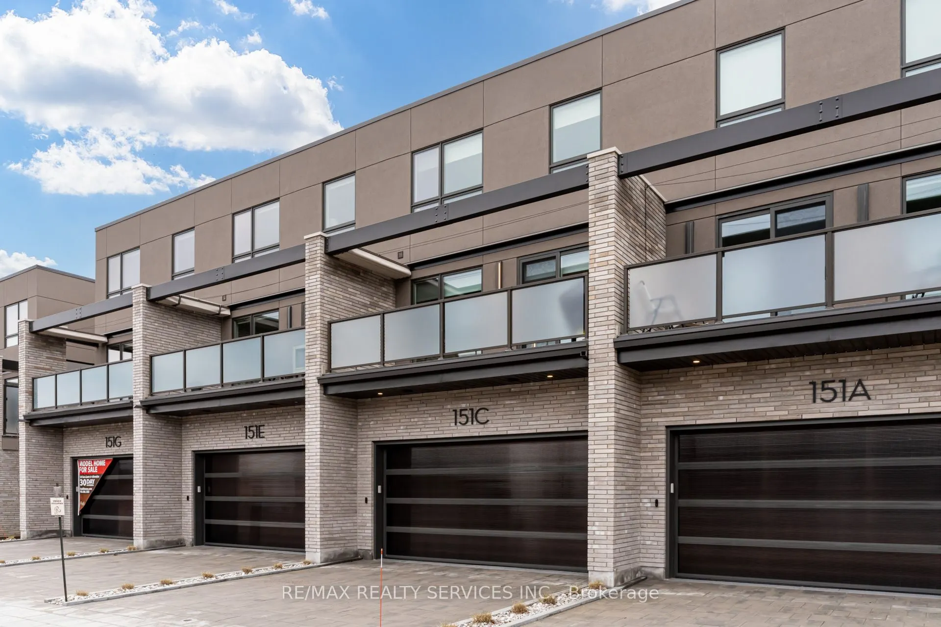 151C Port Robinson Road, #15