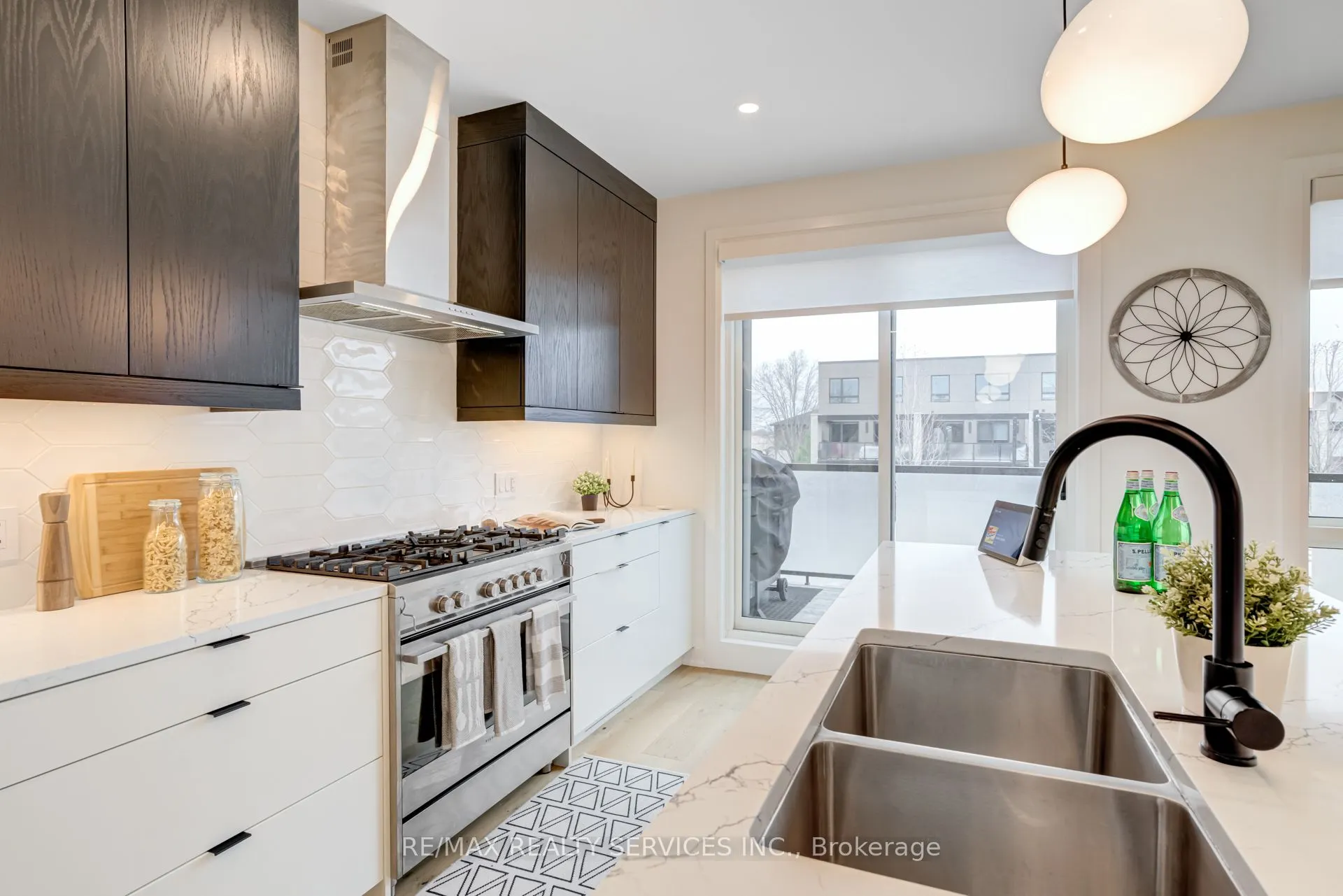 151C Port Robinson Road, #15