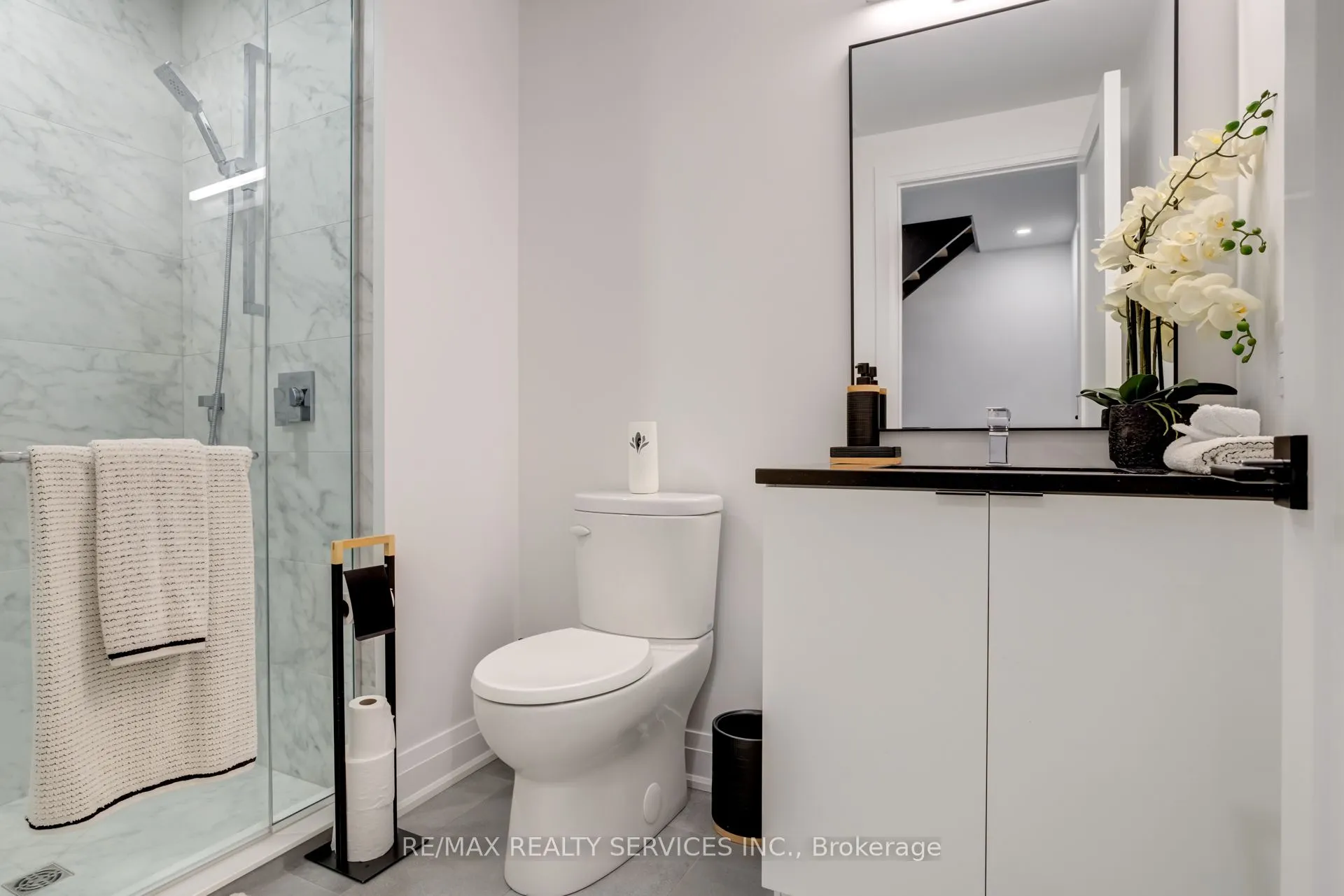 151C Port Robinson Road, #15