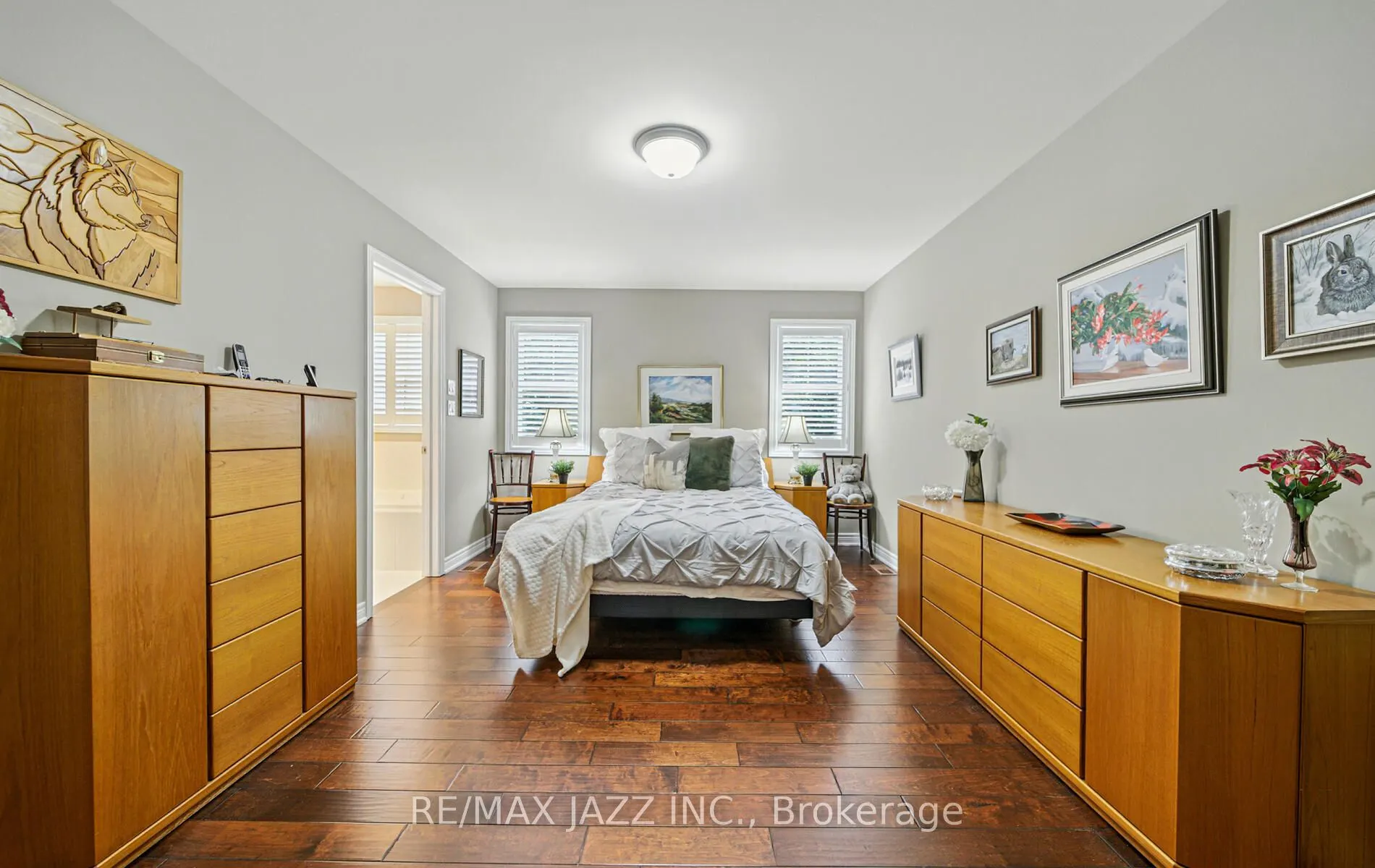 393 Lakeshore Road