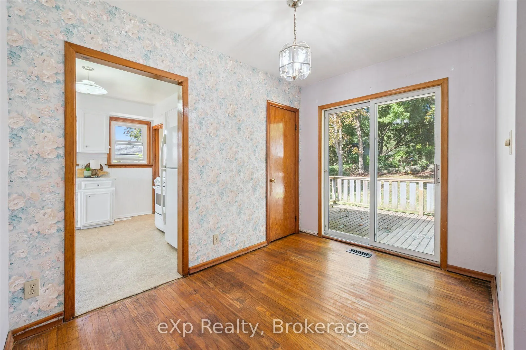 95 Ottawa Crescent