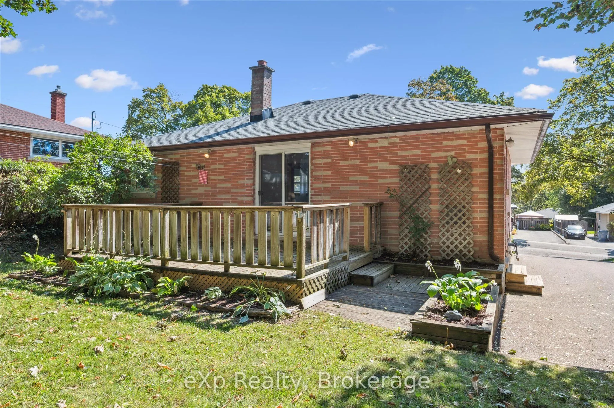 95 Ottawa Crescent