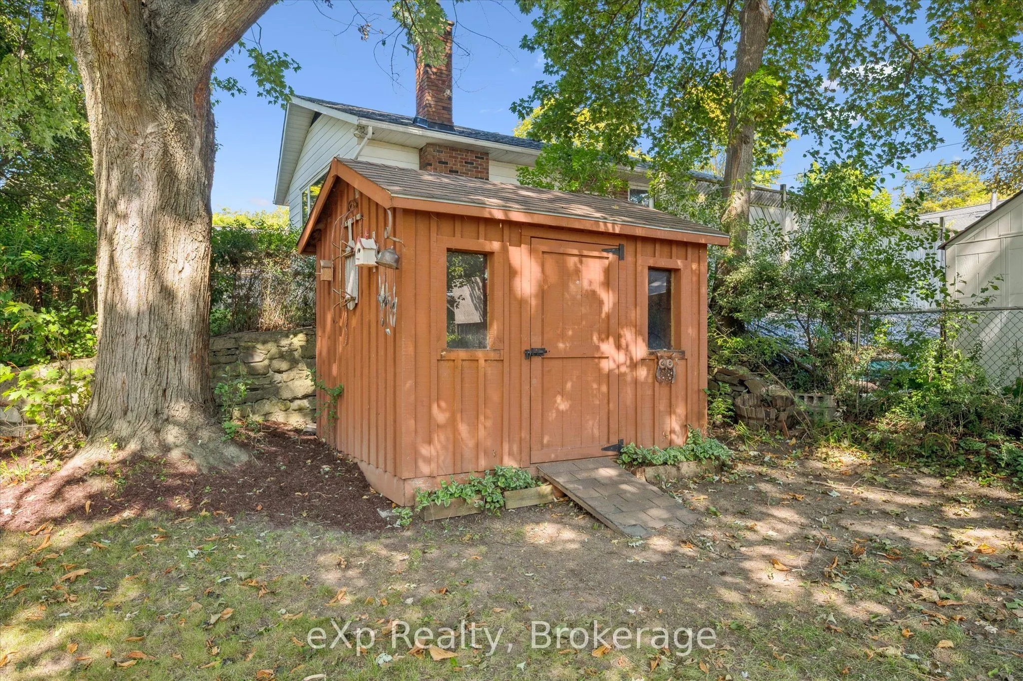 95 Ottawa Crescent