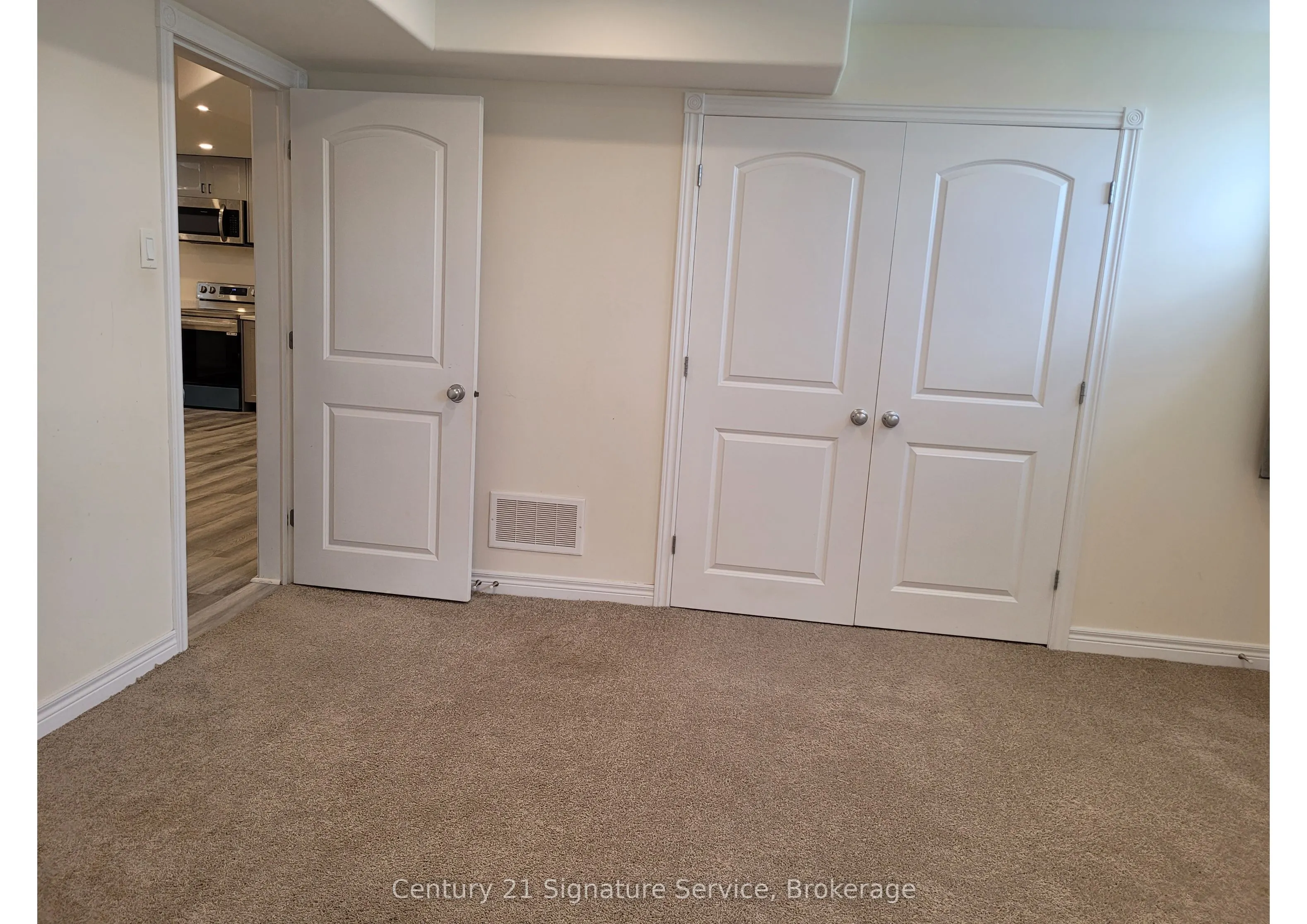 31 Maryann Lane, #Basement