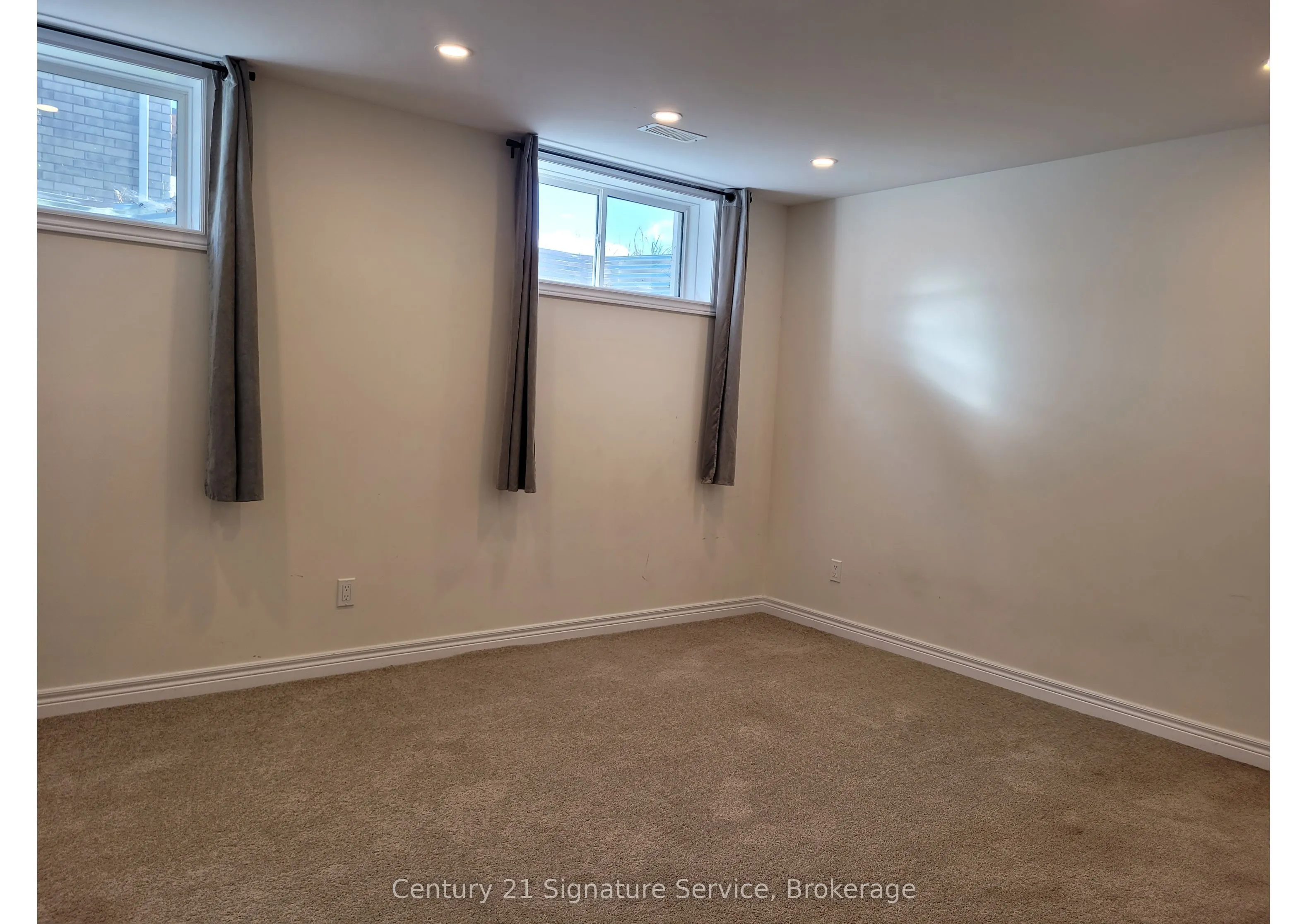 31 Maryann Lane, #Basement