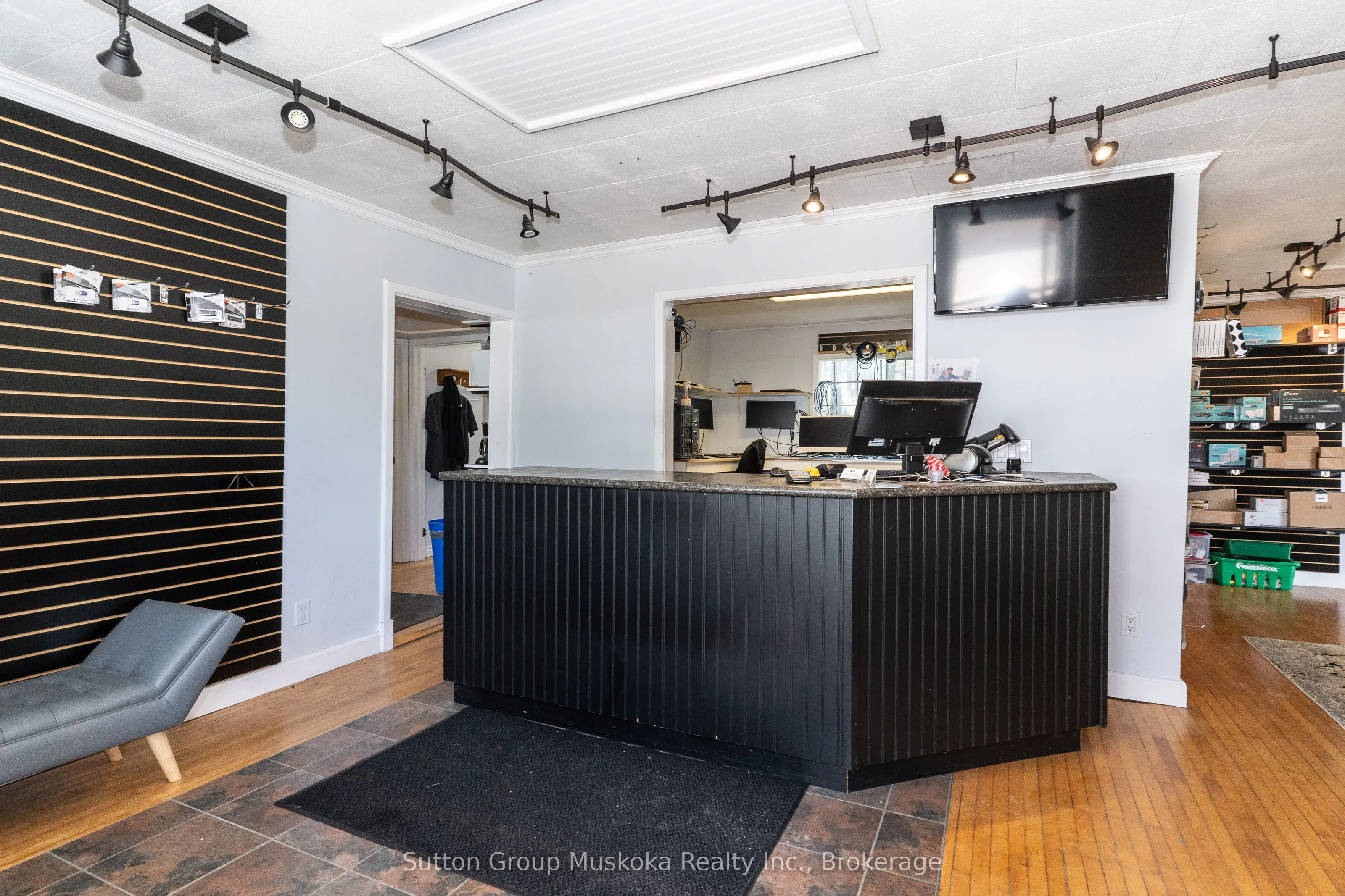 6 Chaffey Street