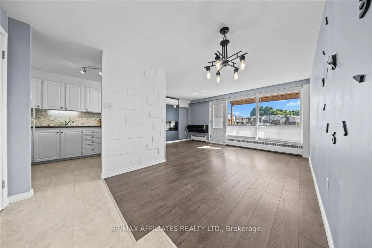 915 Elmsmere Road, #113