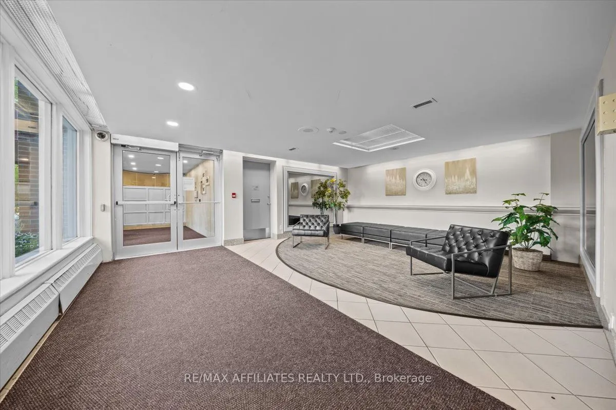 915 Elmsmere Road, #113