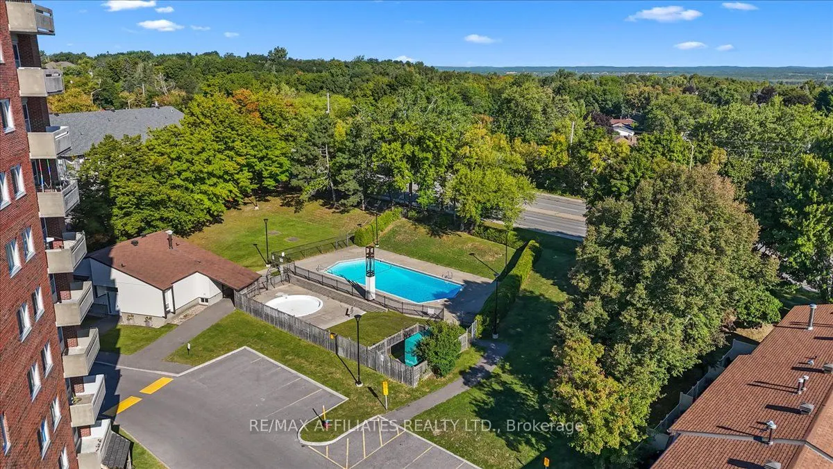 915 Elmsmere Road, #113