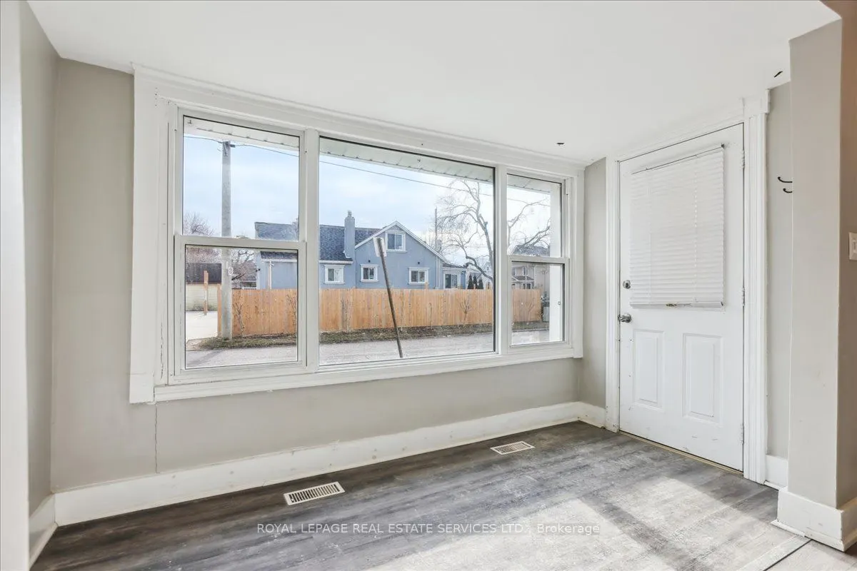 19 Seneca Street