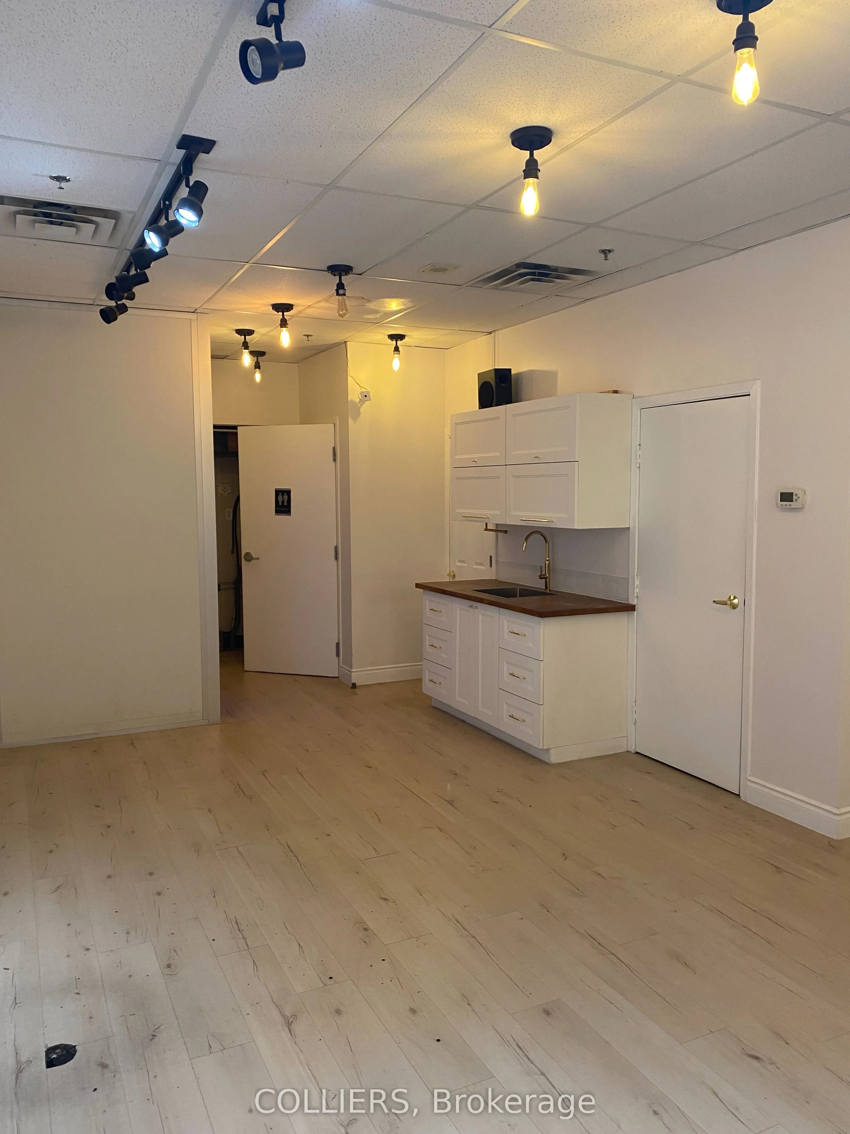 407 Laurier Avenue W, #22C