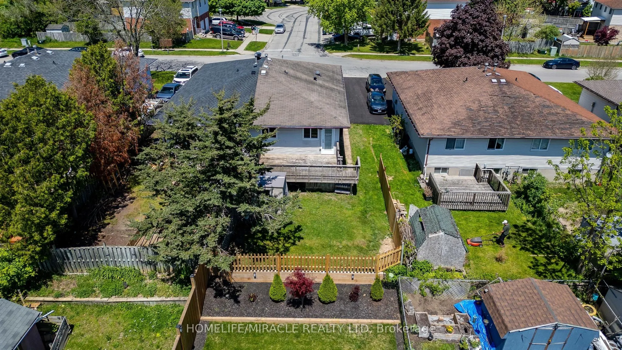 119 Nickolas Crescent