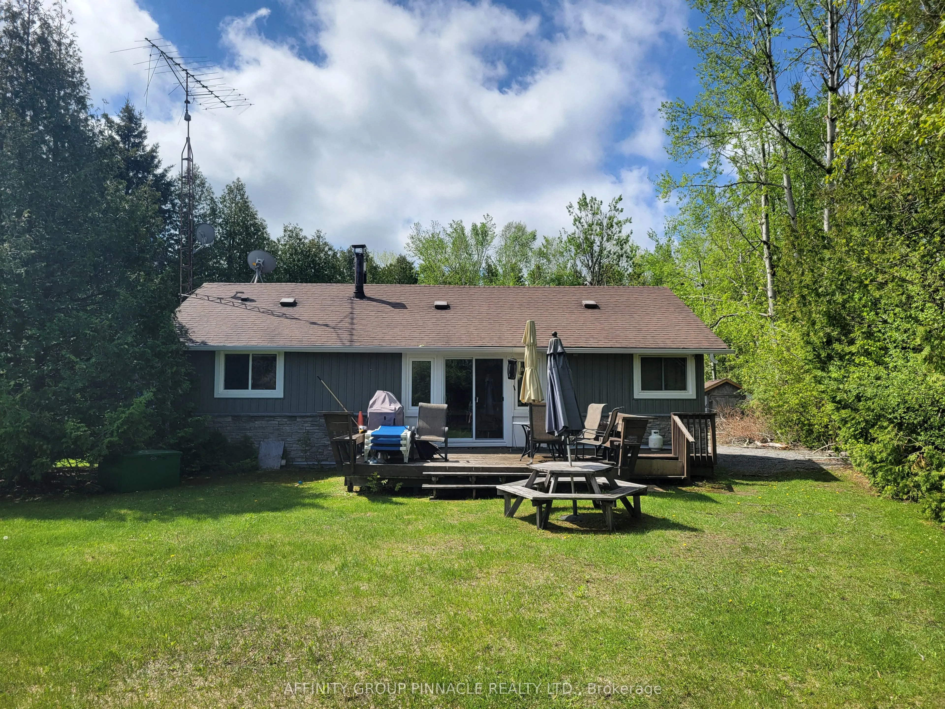 2473 Selwyn Bay Lane